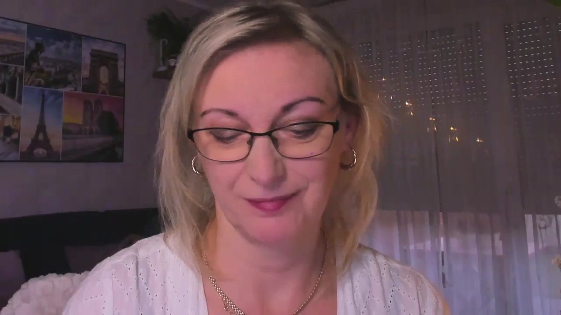 Gallery image thumbnail from STARvanessa1's myfreecams stream on, 12/29/2024, 15:25 image 10 of 20