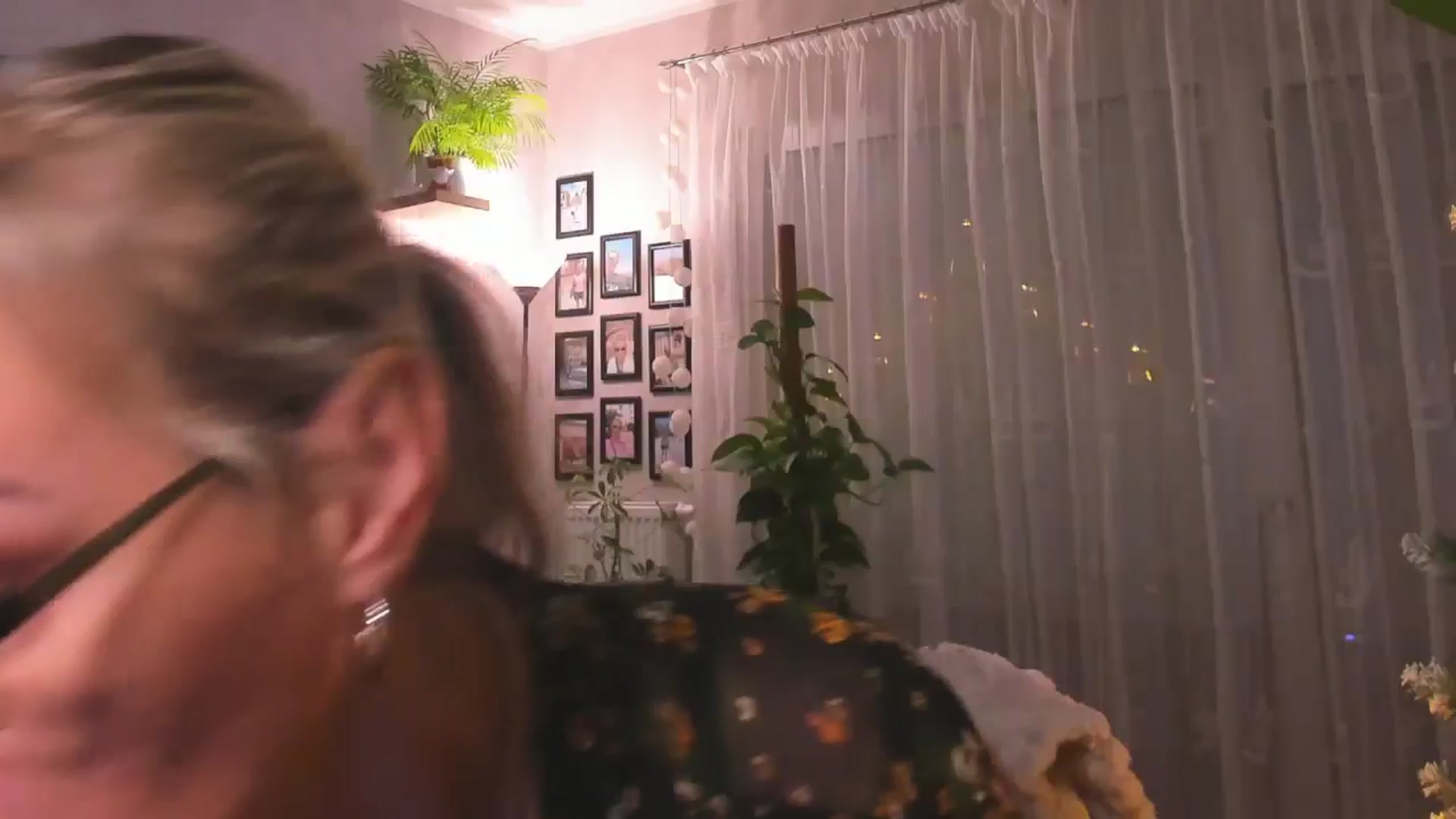 Gallery image thumbnail from STARvanessa1's myfreecams stream on, 01/07/2025, 18:59 image 16 of 20