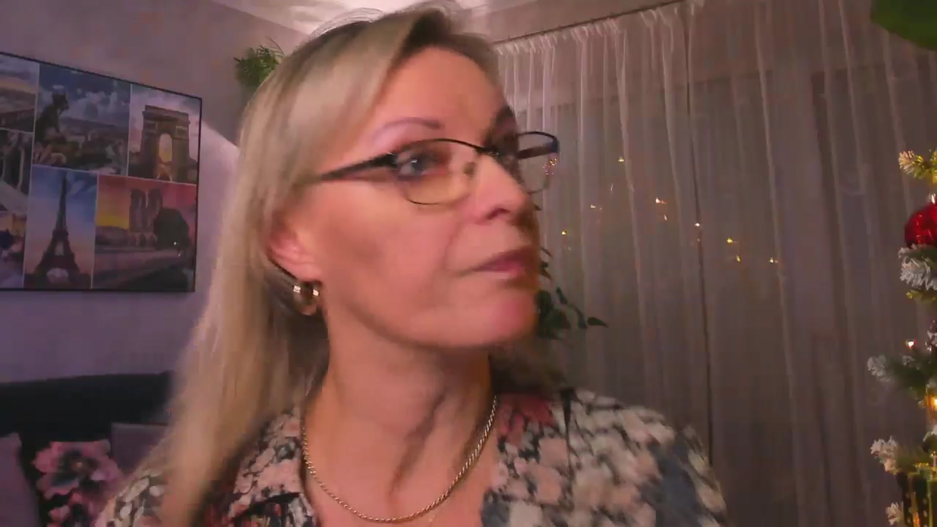 Gallery image thumbnail from STARvanessa1's myfreecams stream on, 01/09/2025, 17:52 image 5 of 20