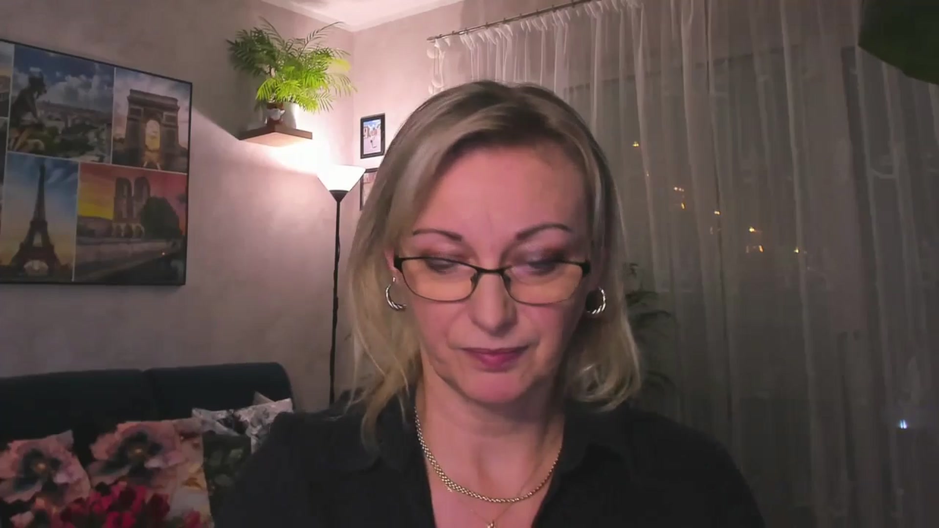 Gallery image thumbnail from STARvanessa1's myfreecams stream on, 01/14/2025, 19:17 image 17 of 20