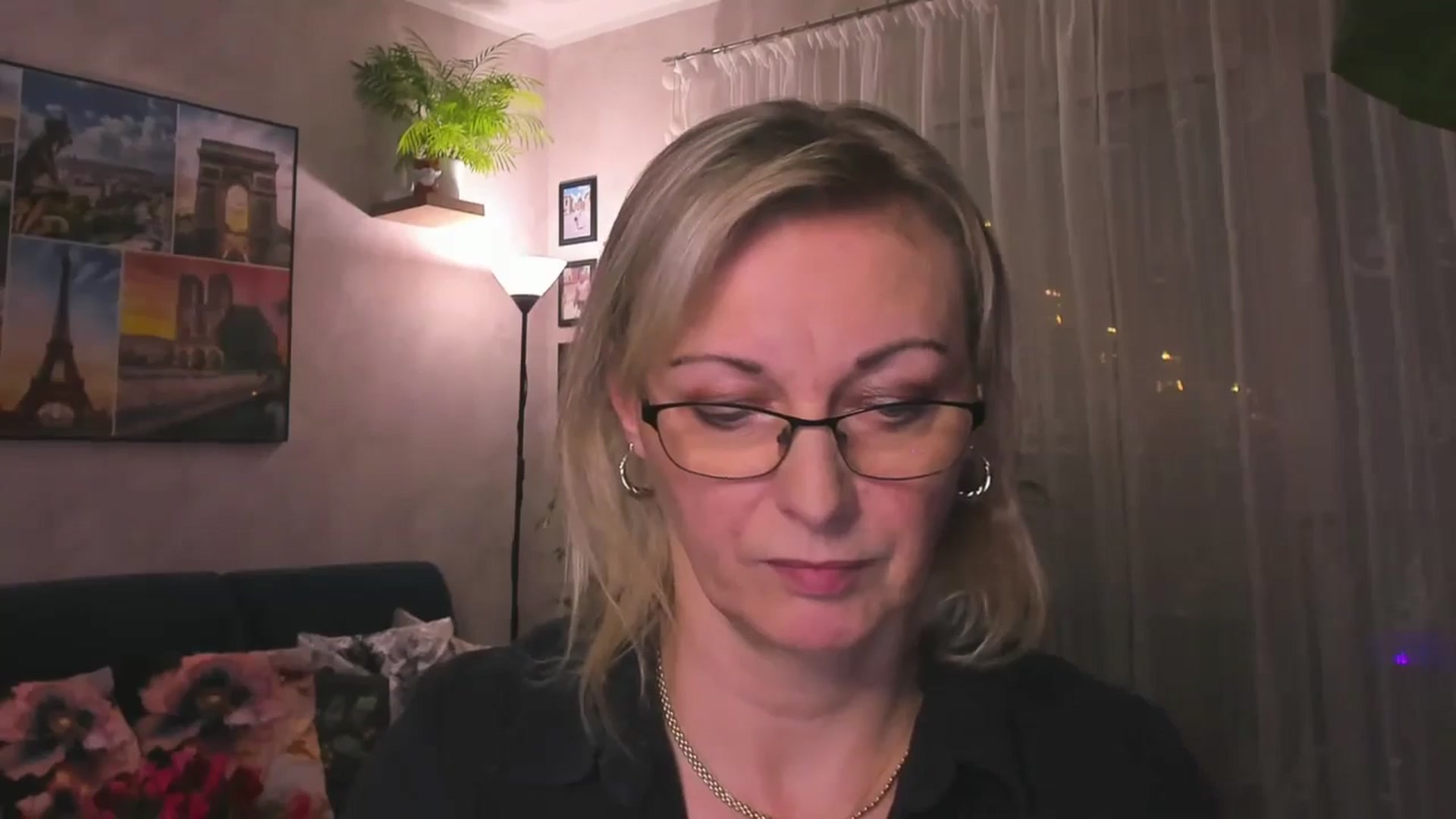 Gallery image thumbnail from STARvanessa1's myfreecams stream on, 01/14/2025, 19:17 image 18 of 20