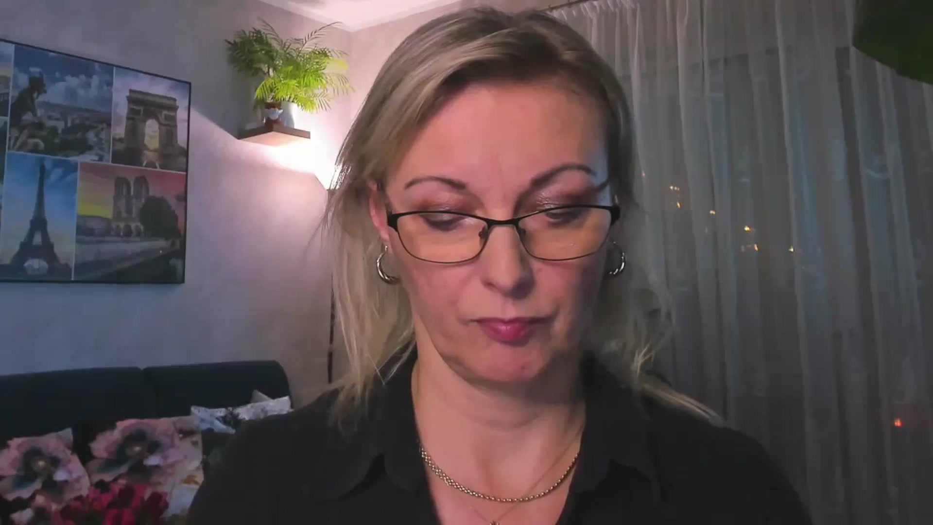 Gallery image thumbnail from STARvanessa1's myfreecams stream on, 01/14/2025, 19:17 image 14 of 20