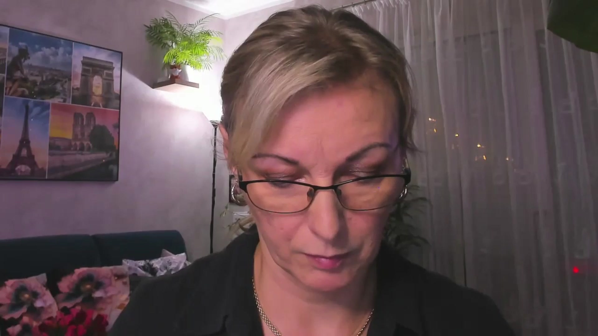 Gallery image thumbnail from STARvanessa1's myfreecams stream on, 01/14/2025, 20:14 image 6 of 20