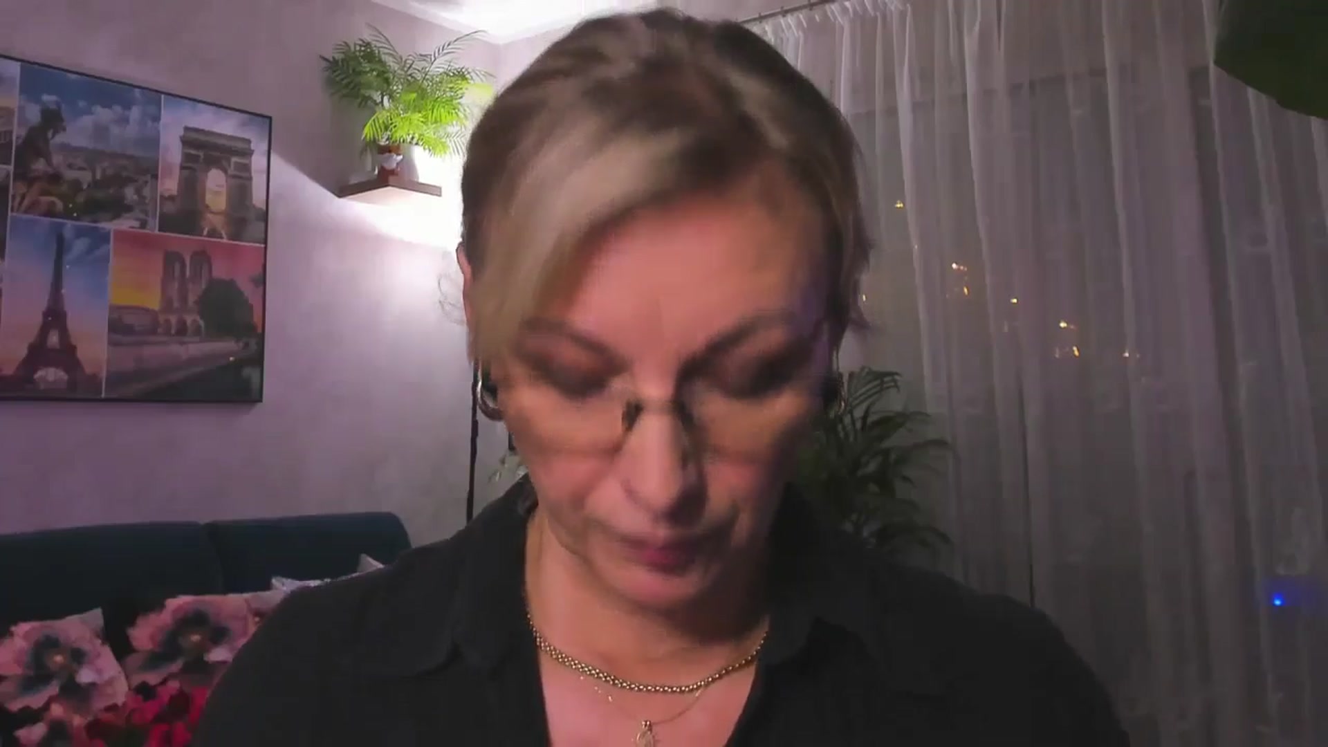 Gallery image thumbnail from STARvanessa1's myfreecams stream on, 01/14/2025, 20:14 image 13 of 20