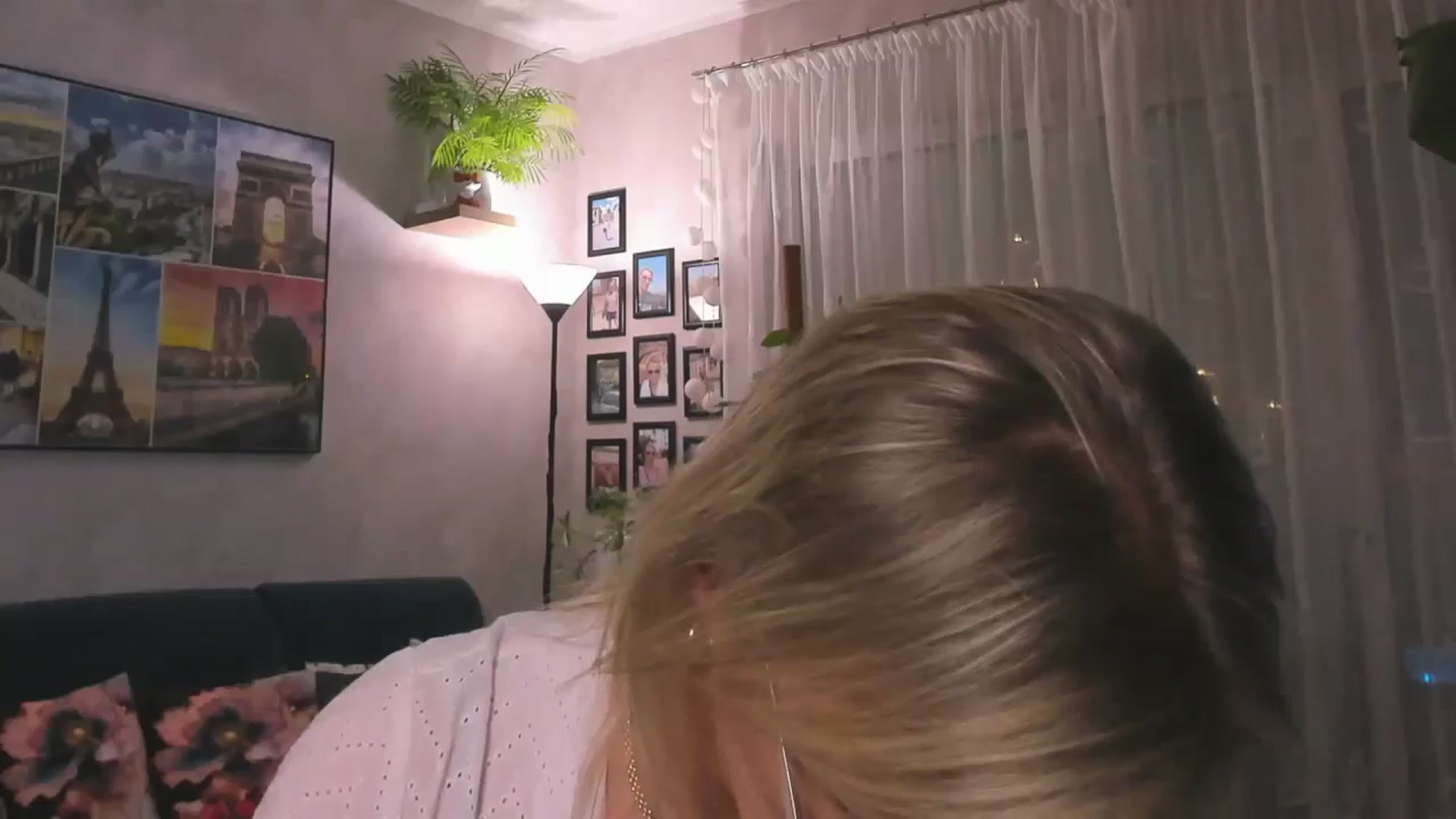 Gallery image thumbnail from STARvanessa1's myfreecams stream on, 01/19/2025, 17:10 image 20 of 20