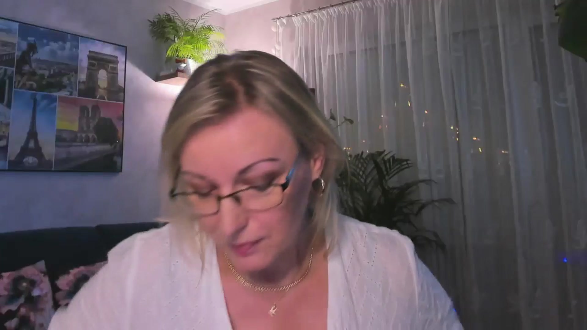 Gallery image thumbnail from STARvanessa1's myfreecams stream on, 01/19/2025, 19:27 image 17 of 20