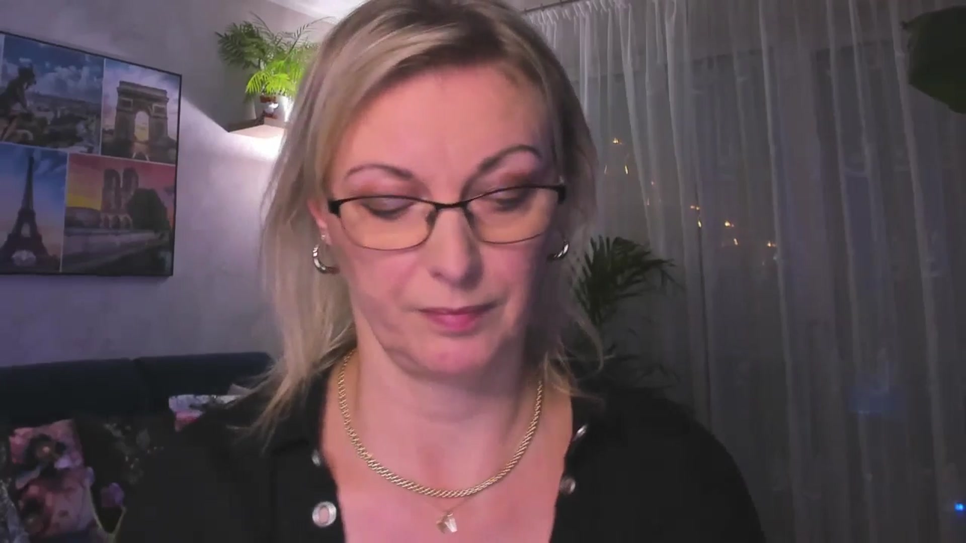 Gallery image thumbnail from STARvanessa1's myfreecams stream on, 01/22/2025, 17:35 image 4 of 20