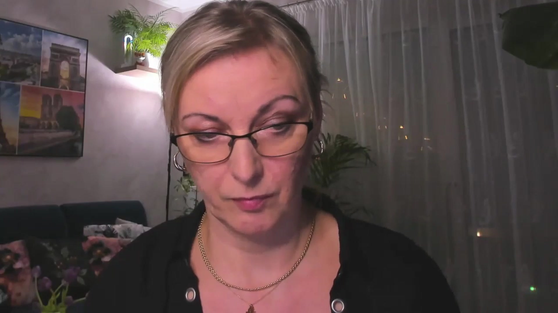 Gallery image thumbnail from STARvanessa1's myfreecams stream on, 01/22/2025, 18:39 image 15 of 20