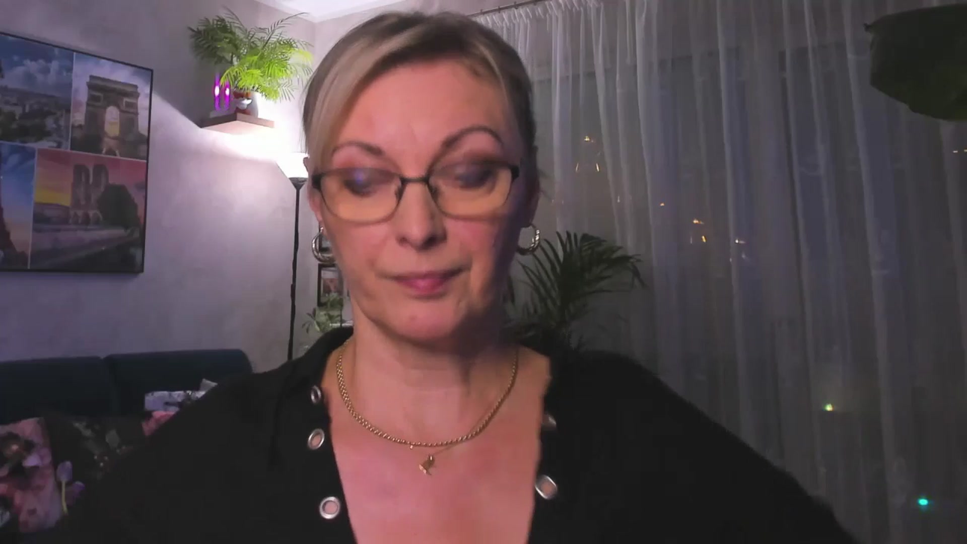 Gallery image thumbnail from STARvanessa1's myfreecams stream on, 01/22/2025, 20:18 image 3 of 20
