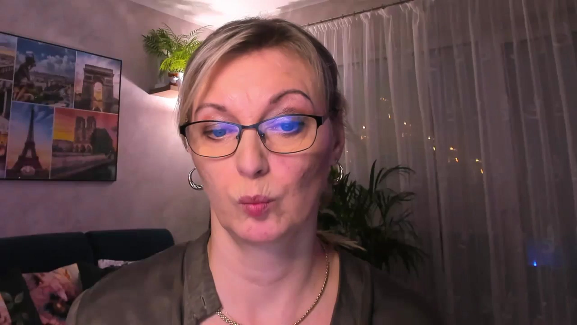 Gallery image thumbnail from STARvanessa1's myfreecams stream on, 01/26/2025, 18:39 image 17 of 20