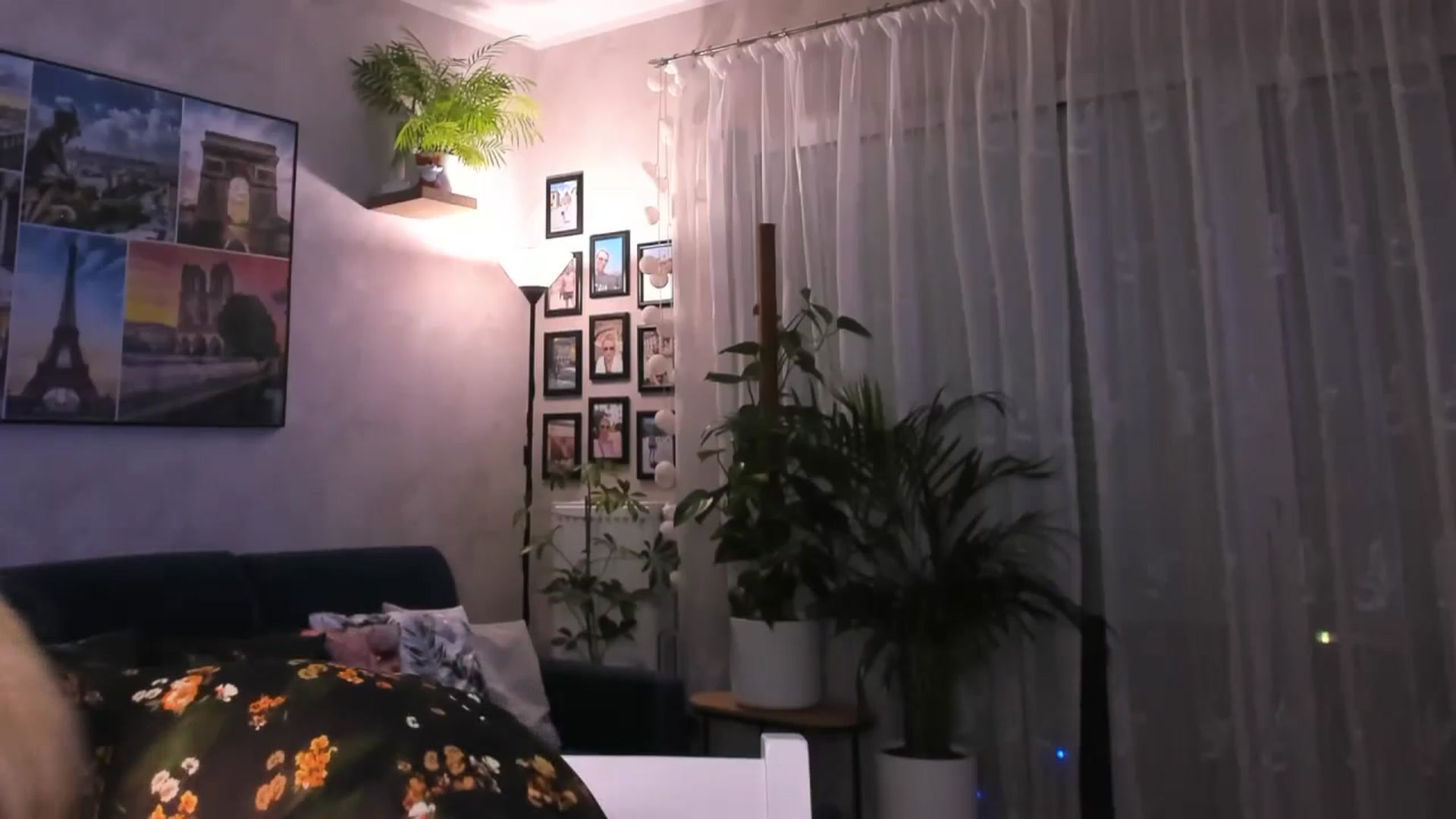 Gallery image thumbnail from STARvanessa1's myfreecams stream on, 01/29/2025, 19:38 image 18 of 20
