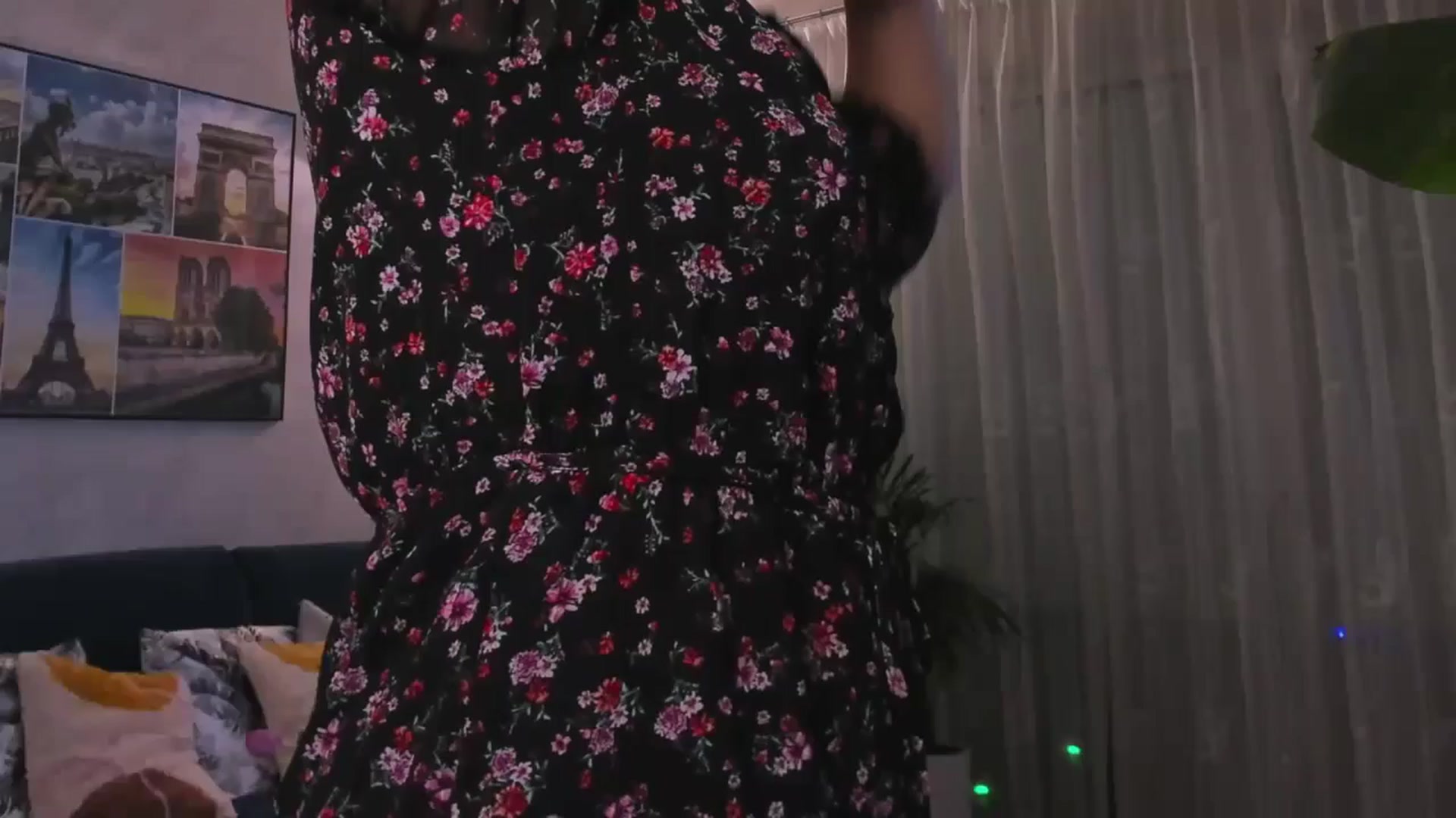 Gallery image thumbnail from STARvanessa1's myfreecams stream on, 02/03/2025, 17:11 image 3 of 20