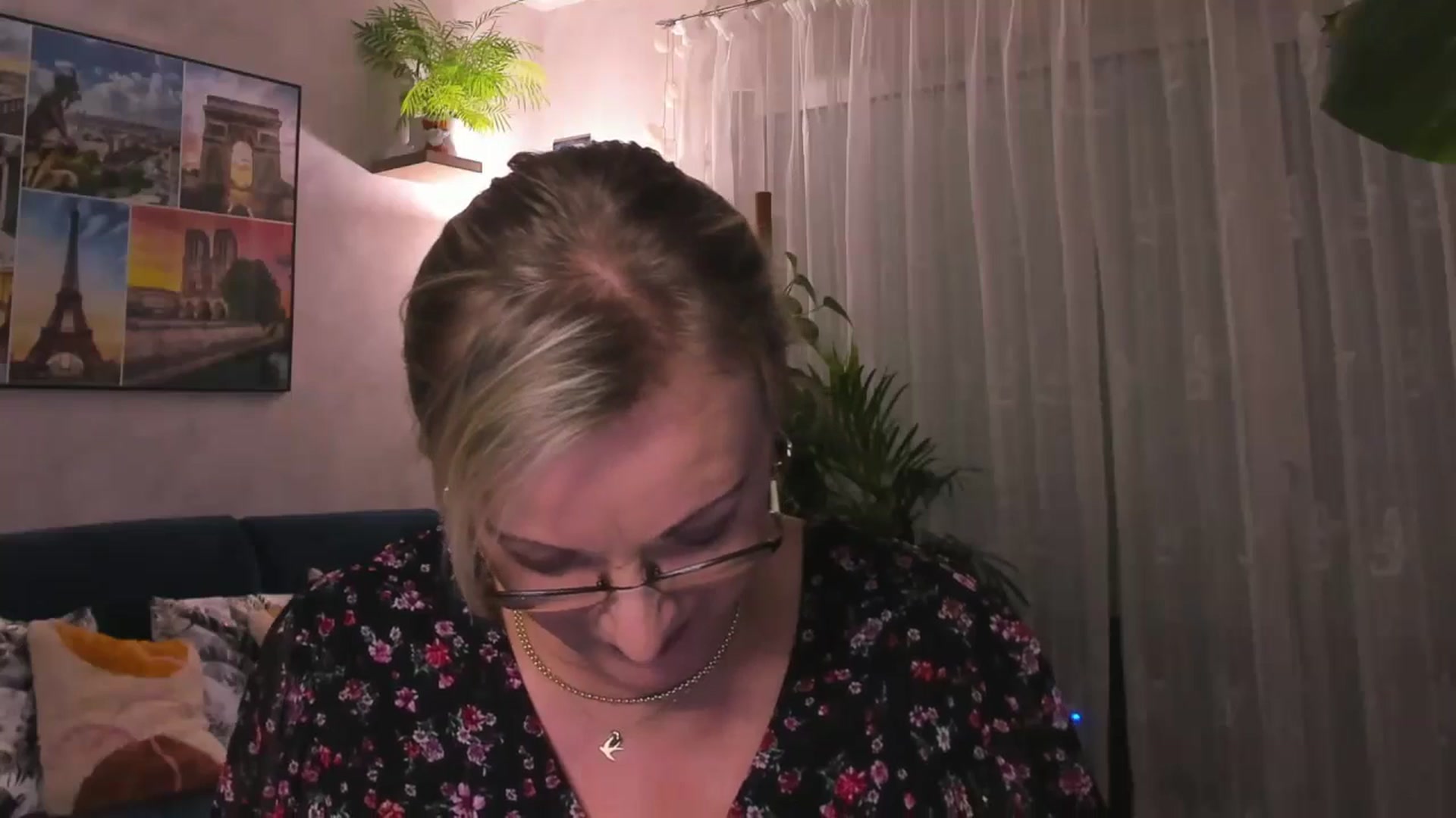 Gallery image thumbnail from STARvanessa1's myfreecams stream on, 02/03/2025, 19:00 image 7 of 20