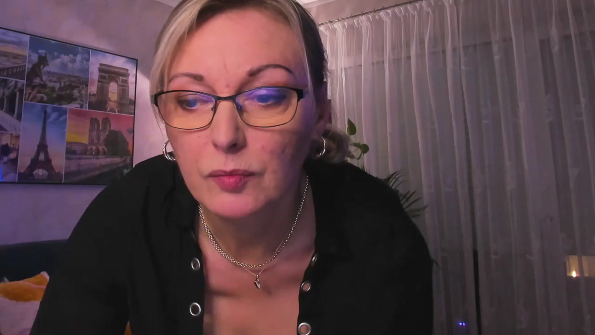 Gallery image thumbnail from STARvanessa1's myfreecams stream on, 02/10/2025, 17:15 image 18 of 20