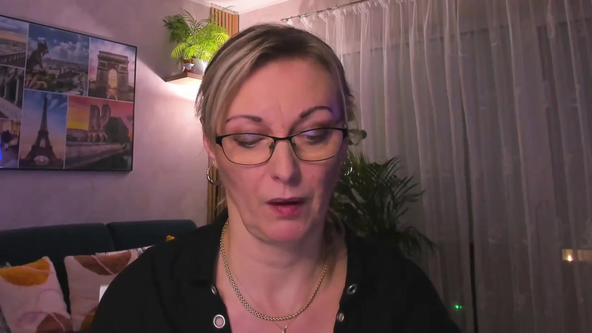 Gallery image thumbnail from STARvanessa1's myfreecams stream on, 02/10/2025, 18:57 image 11 of 20