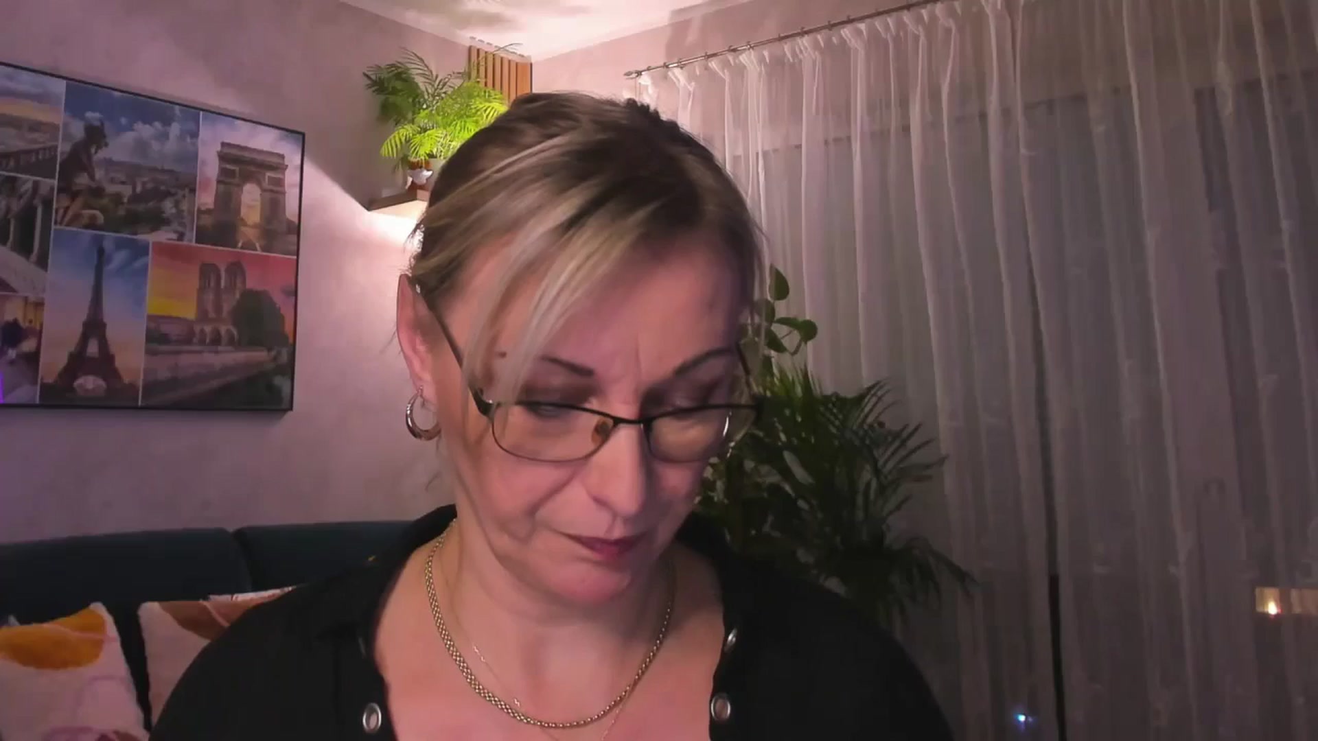 Gallery image thumbnail from STARvanessa1's myfreecams stream on, 02/10/2025, 18:57 image 1 of 20