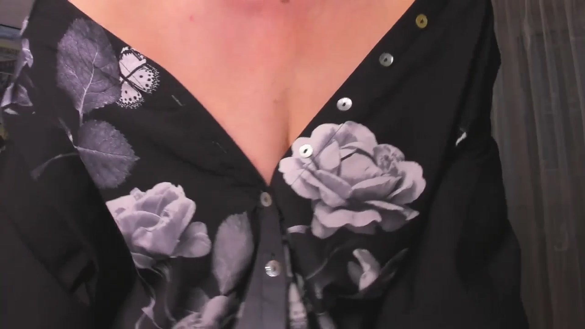 Gallery image thumbnail from STARvanessa1's myfreecams stream on, 02/11/2025, 17:23 image 15 of 20