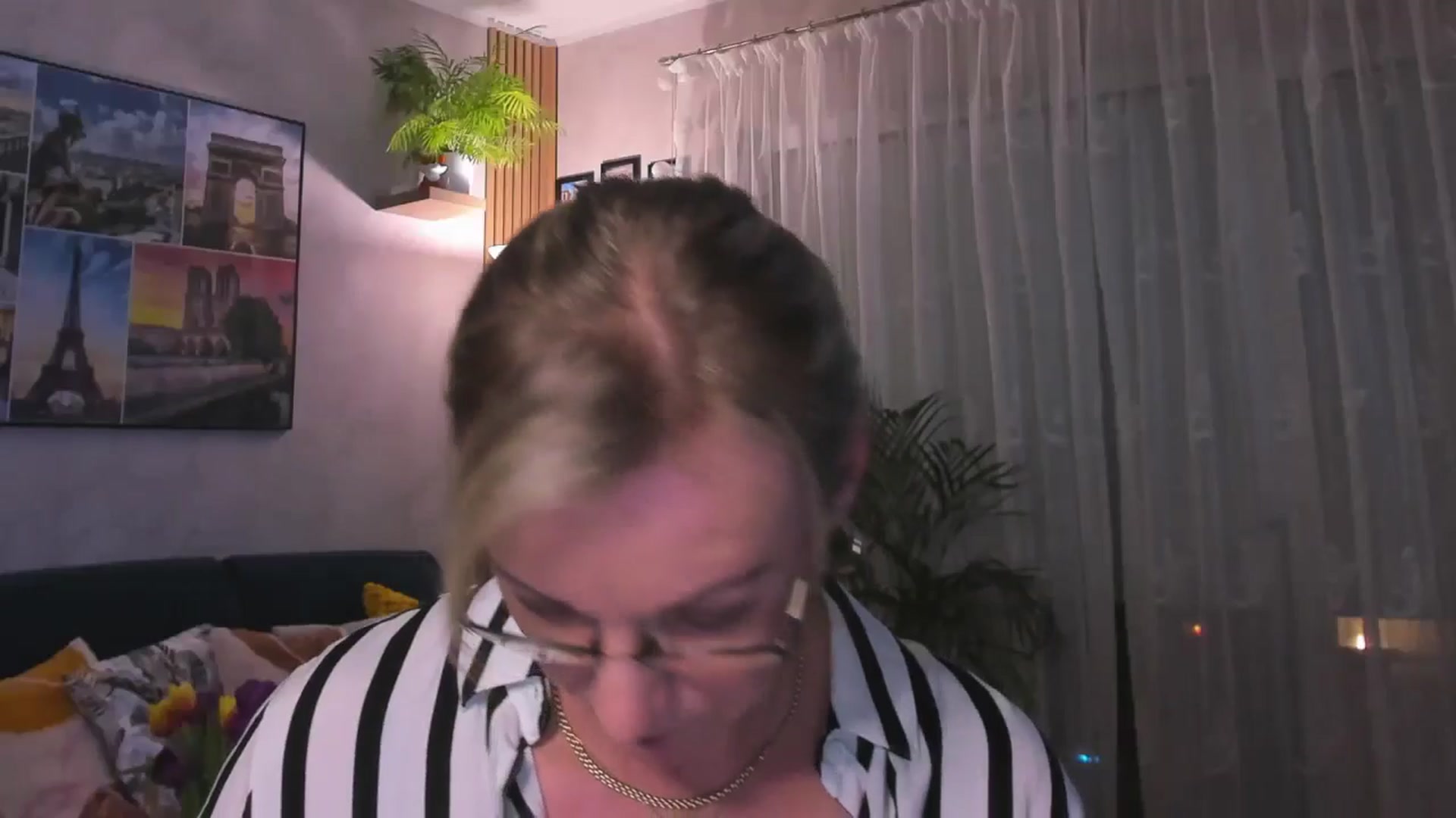 Gallery image thumbnail from STARvanessa1's myfreecams stream on, 02/13/2025, 20:08 image 5 of 20