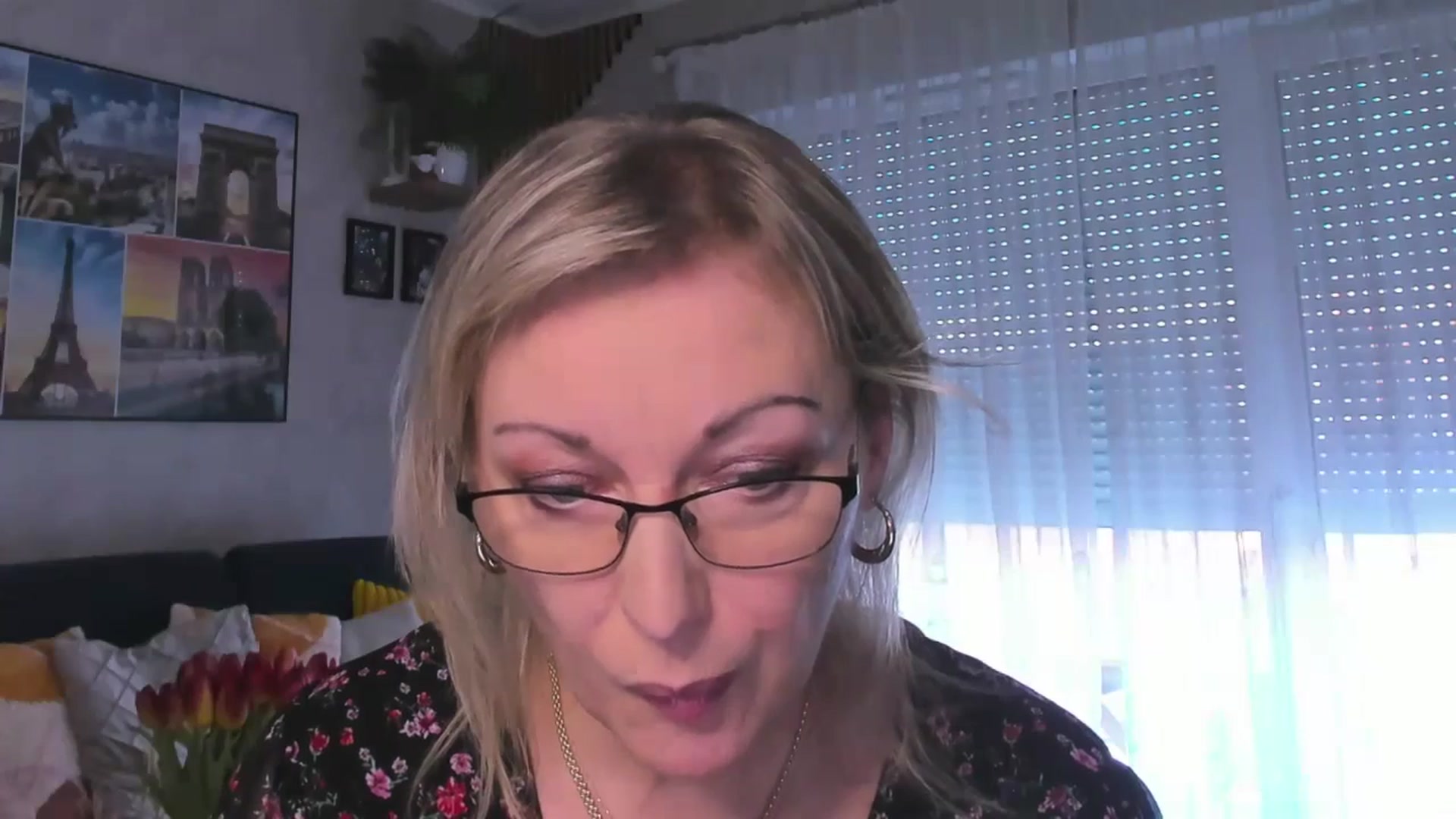 Gallery image thumbnail from STARvanessa1's myfreecams stream on, 02/19/2025, 15:47 image 10 of 20