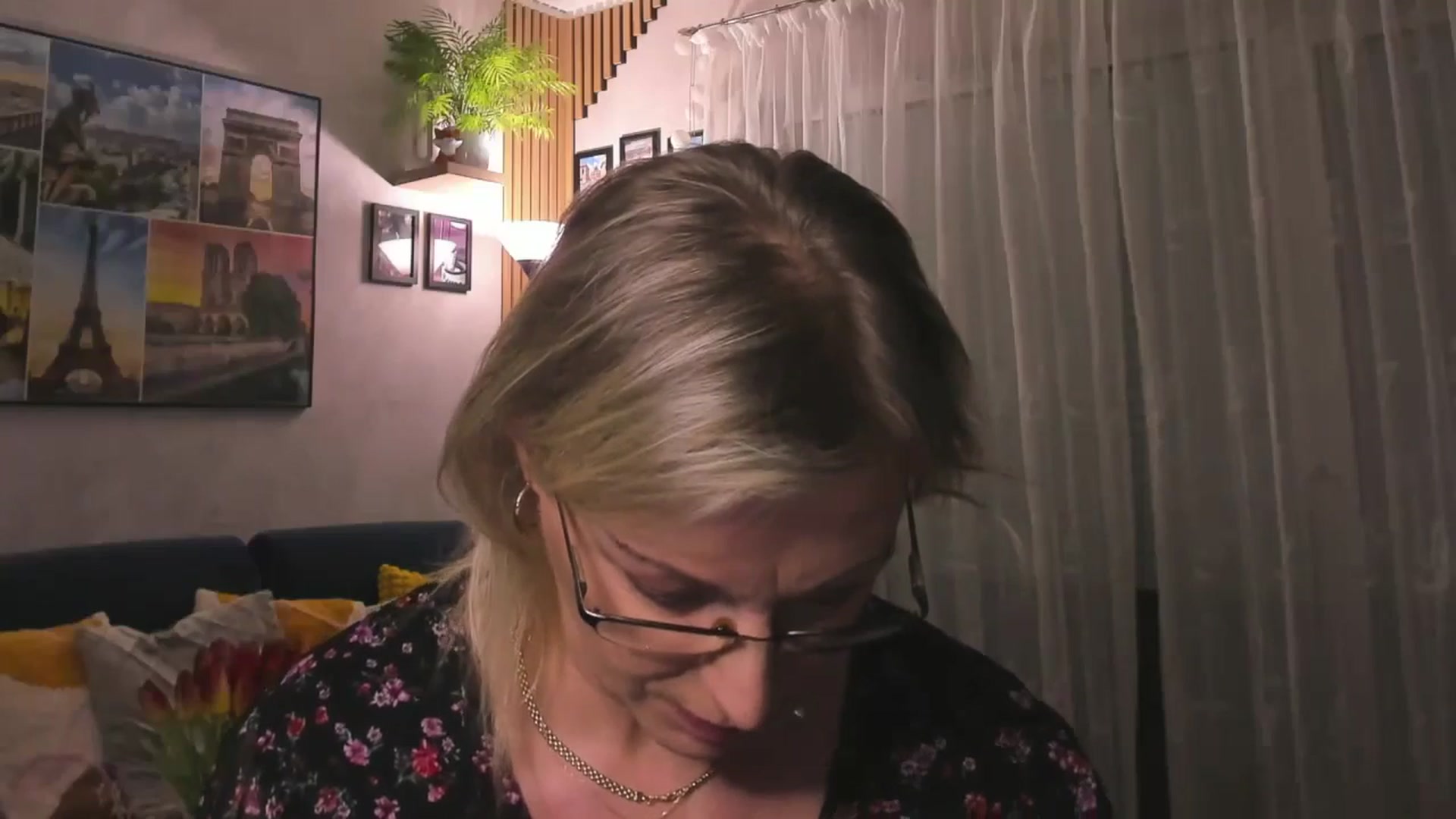 Gallery image thumbnail from STARvanessa1's myfreecams stream on, 02/19/2025, 17:08 image 19 of 20