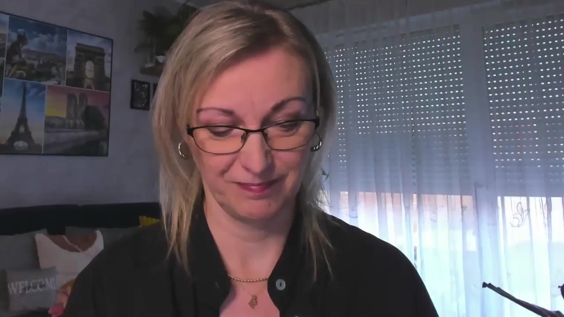 Gallery image thumbnail from STARvanessa1's myfreecams stream on, 03/03/2025, 16:28 image 14 of 20