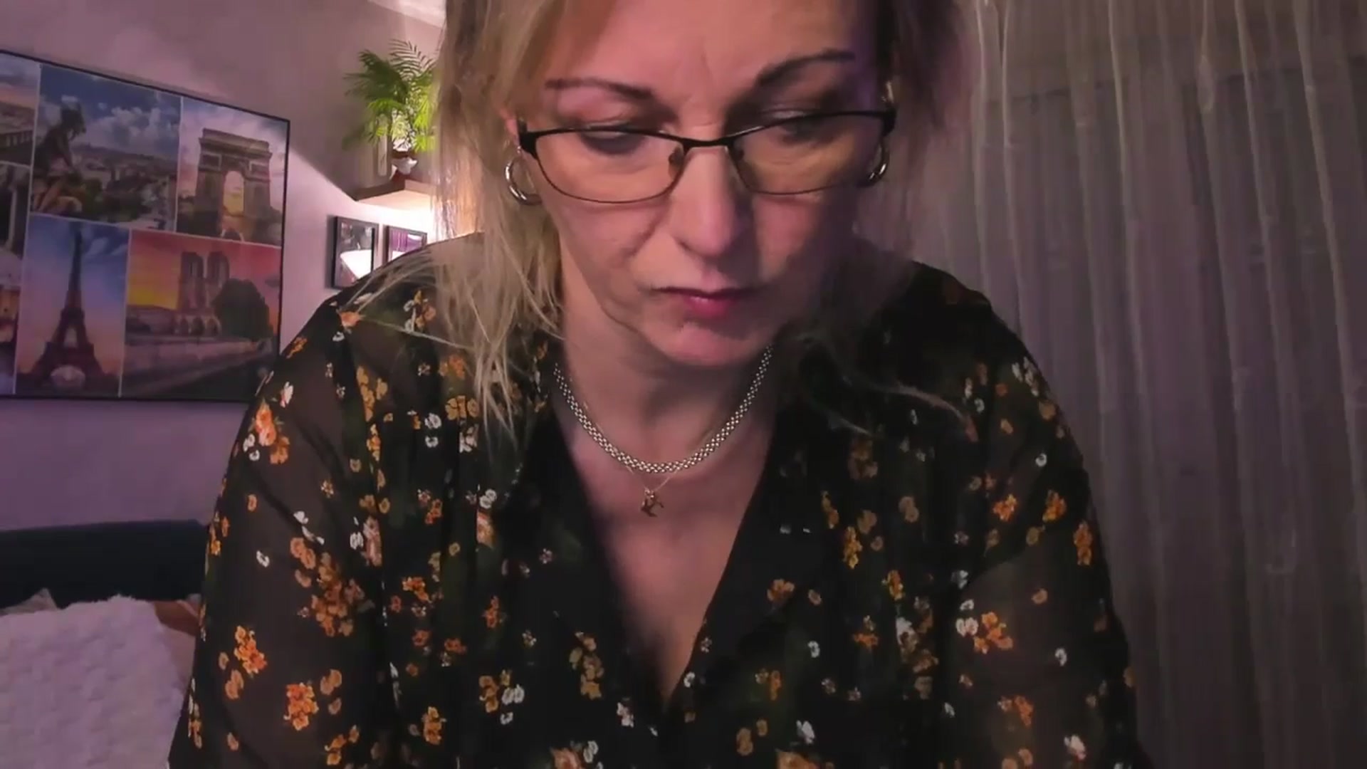 Gallery image thumbnail from STARvanessa1's myfreecams stream on, 03/05/2025, 19:02 image 8 of 20