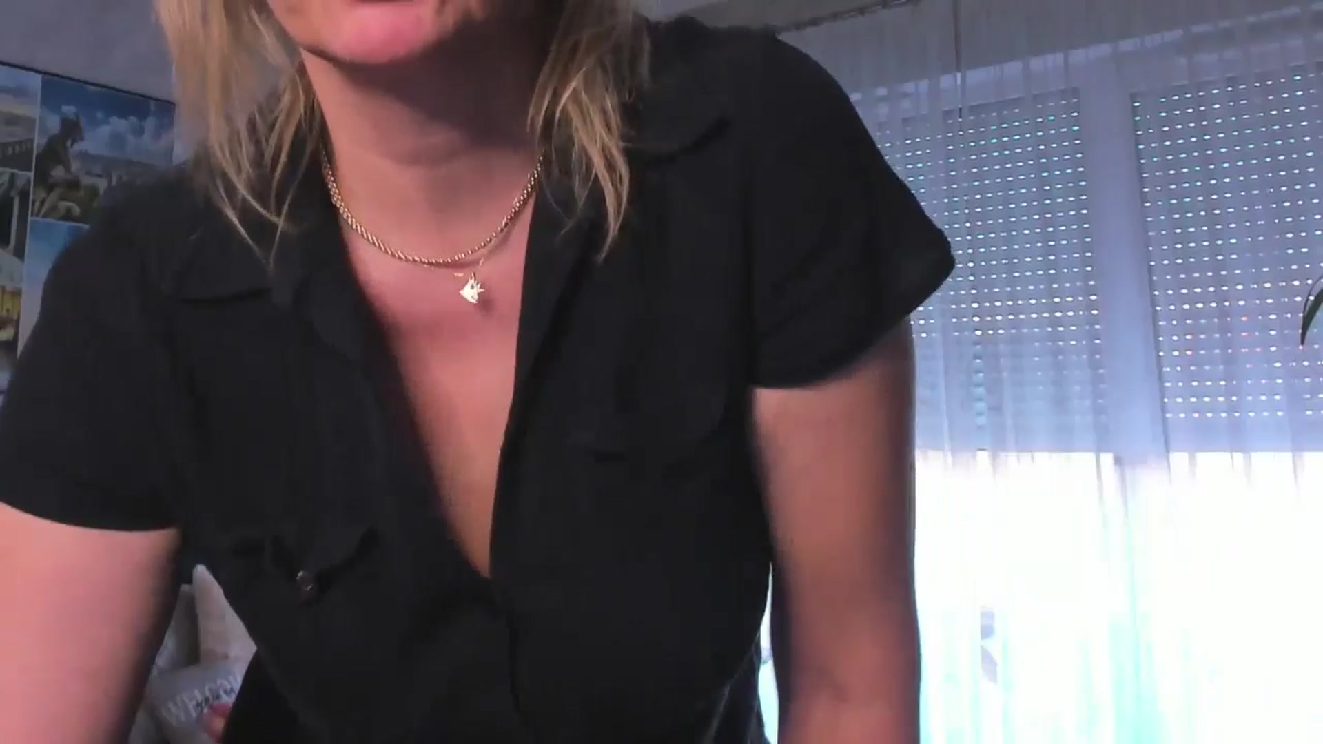 Gallery image thumbnail from STARvanessa1's myfreecams stream on, 03/06/2025, 15:39 image 12 of 20