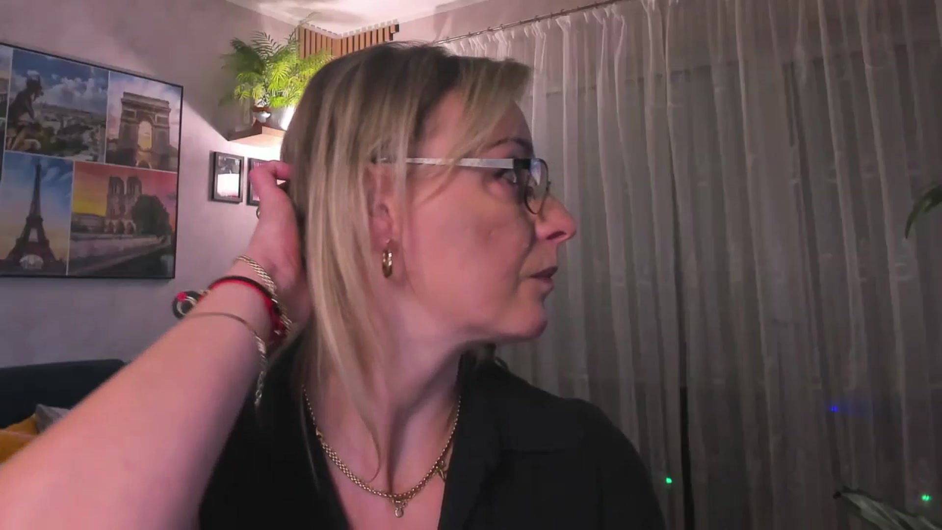 Gallery image thumbnail from STARvanessa1's myfreecams stream on, 03/06/2025, 20:54 image 3 of 20