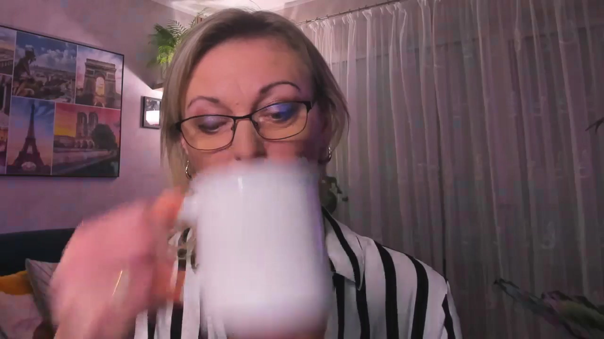 Gallery image thumbnail from STARvanessa1's myfreecams stream on, 03/09/2025, 21:02 image 17 of 20