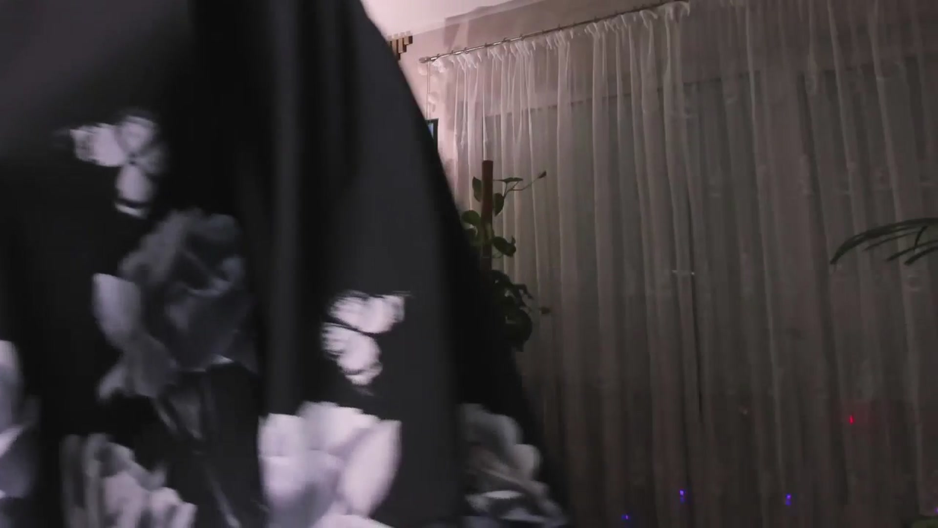 Gallery image thumbnail from STARvanessa1's myfreecams stream on, 03/13/2025, 20:19 image 14 of 20