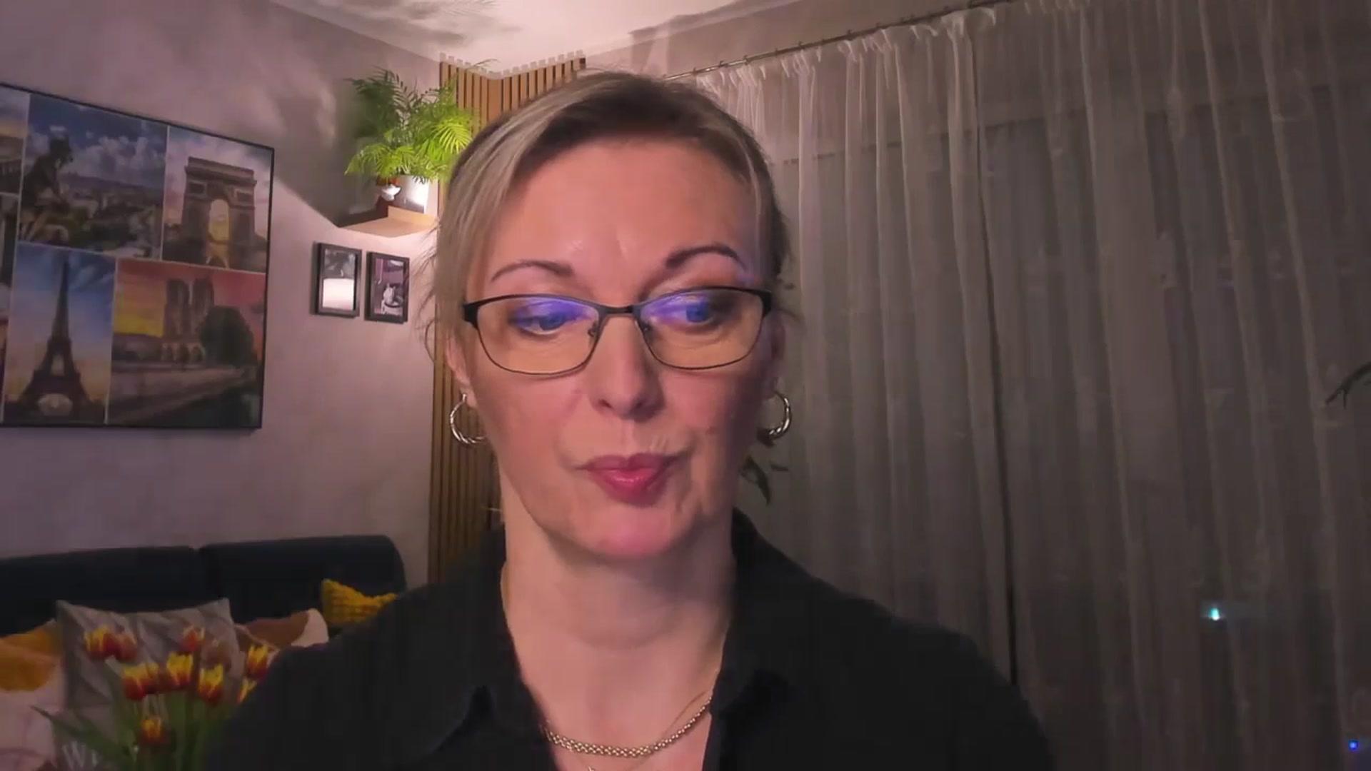 Gallery image thumbnail from STARvanessa1's myfreecams stream on, 03/16/2025, 20:32 image 8 of 20