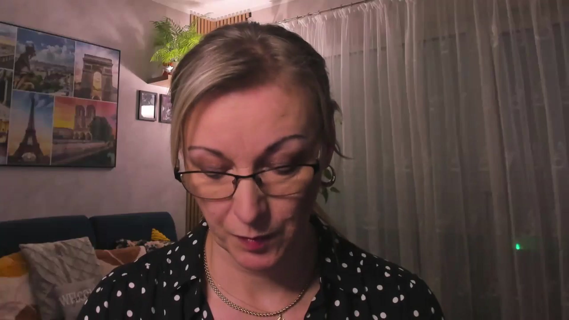 Gallery image thumbnail from STARvanessa1's myfreecams stream on, 03/19/2025, 19:43 image 5 of 20