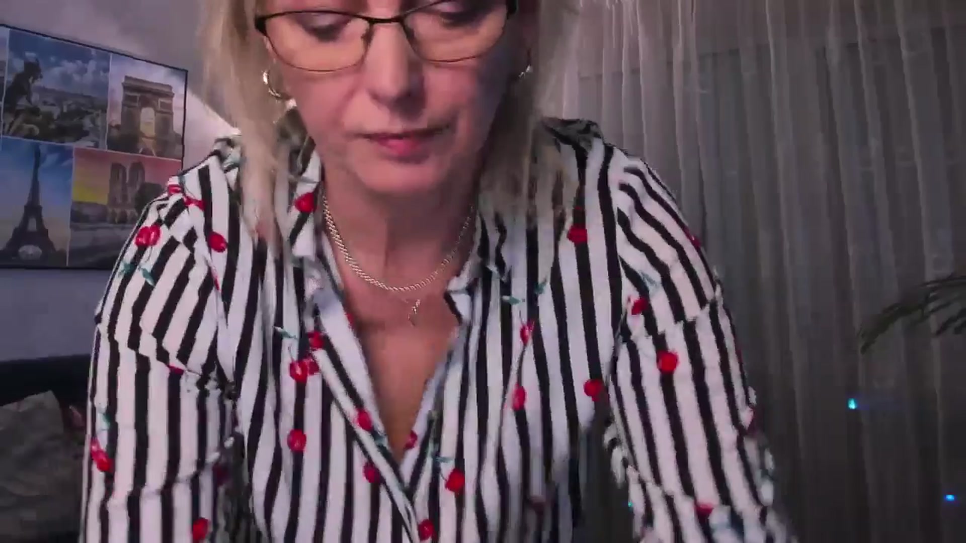 Gallery image thumbnail from STARvanessa1's myfreecams stream on, 03/24/2025, 19:24 image 7 of 20