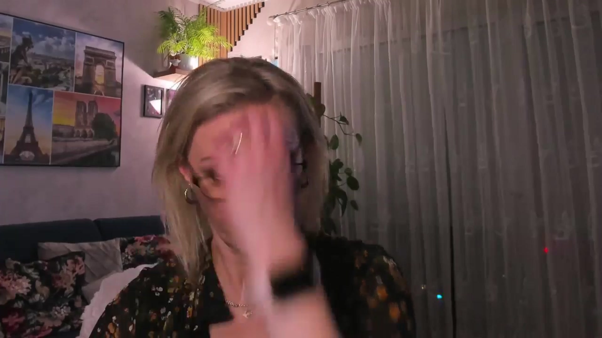 Gallery image thumbnail from STARvanessa1's myfreecams stream on, 04/06/2025, 18:44 image 20 of 20