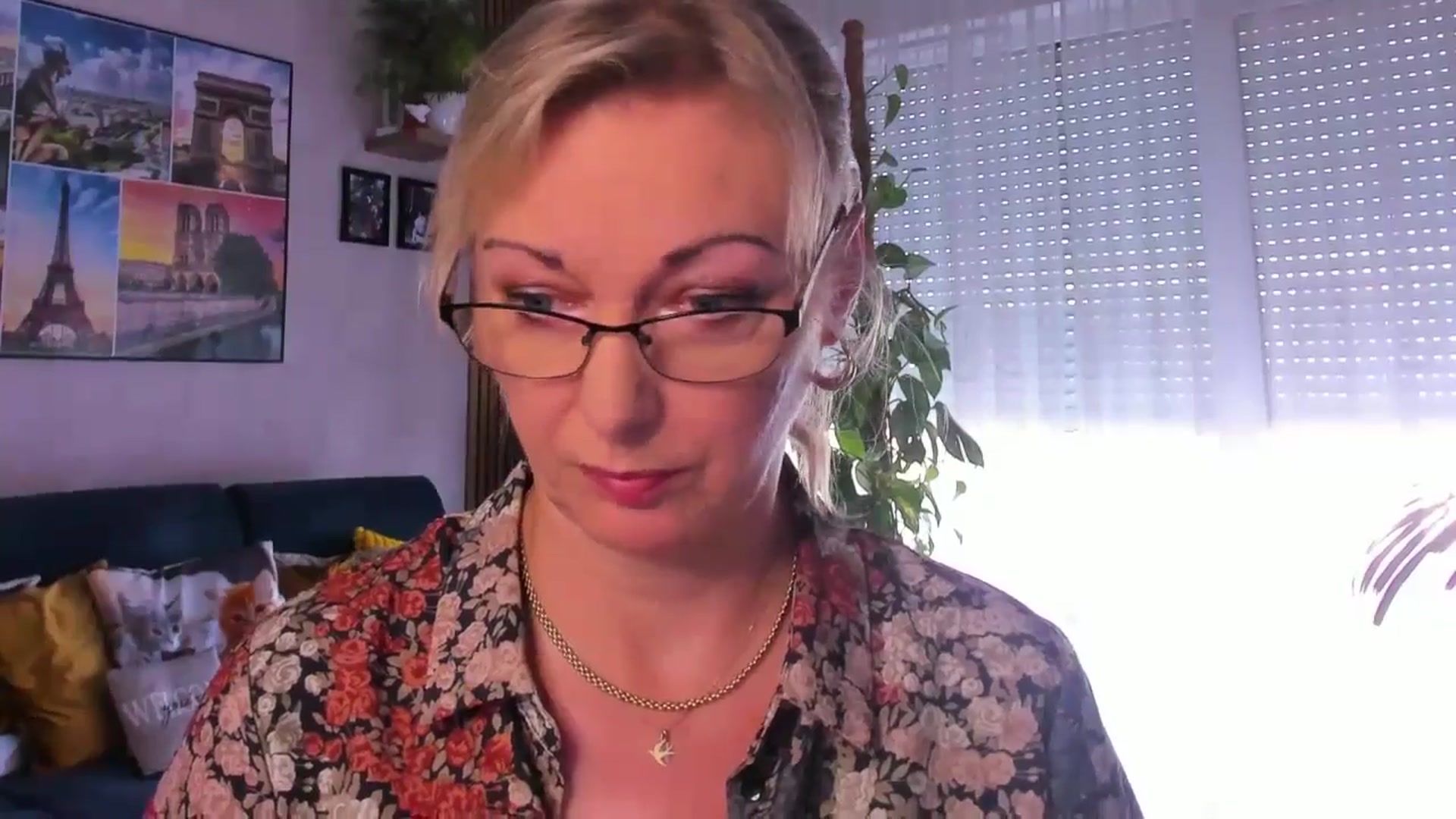 Gallery image thumbnail from STARvanessa1's myfreecams stream on, 06/17/2025, 14:54 image 6 of 20