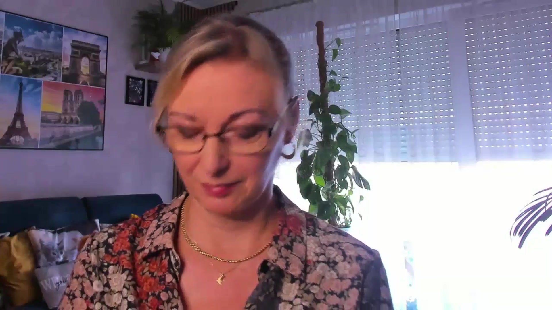 Gallery image thumbnail from STARvanessa1's myfreecams stream on, 06/17/2025, 16:40 image 8 of 20