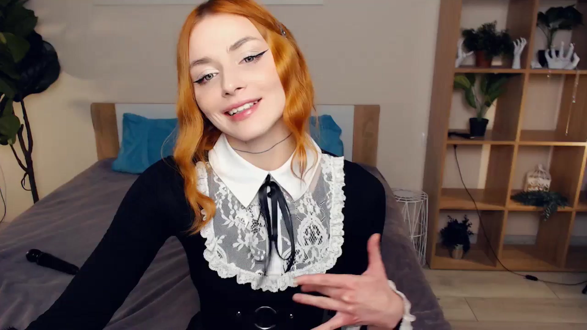 Gallery image thumbnail from STEs_Lover's myfreecams stream on, 12/17/2023, 24:07 image 17 of 20