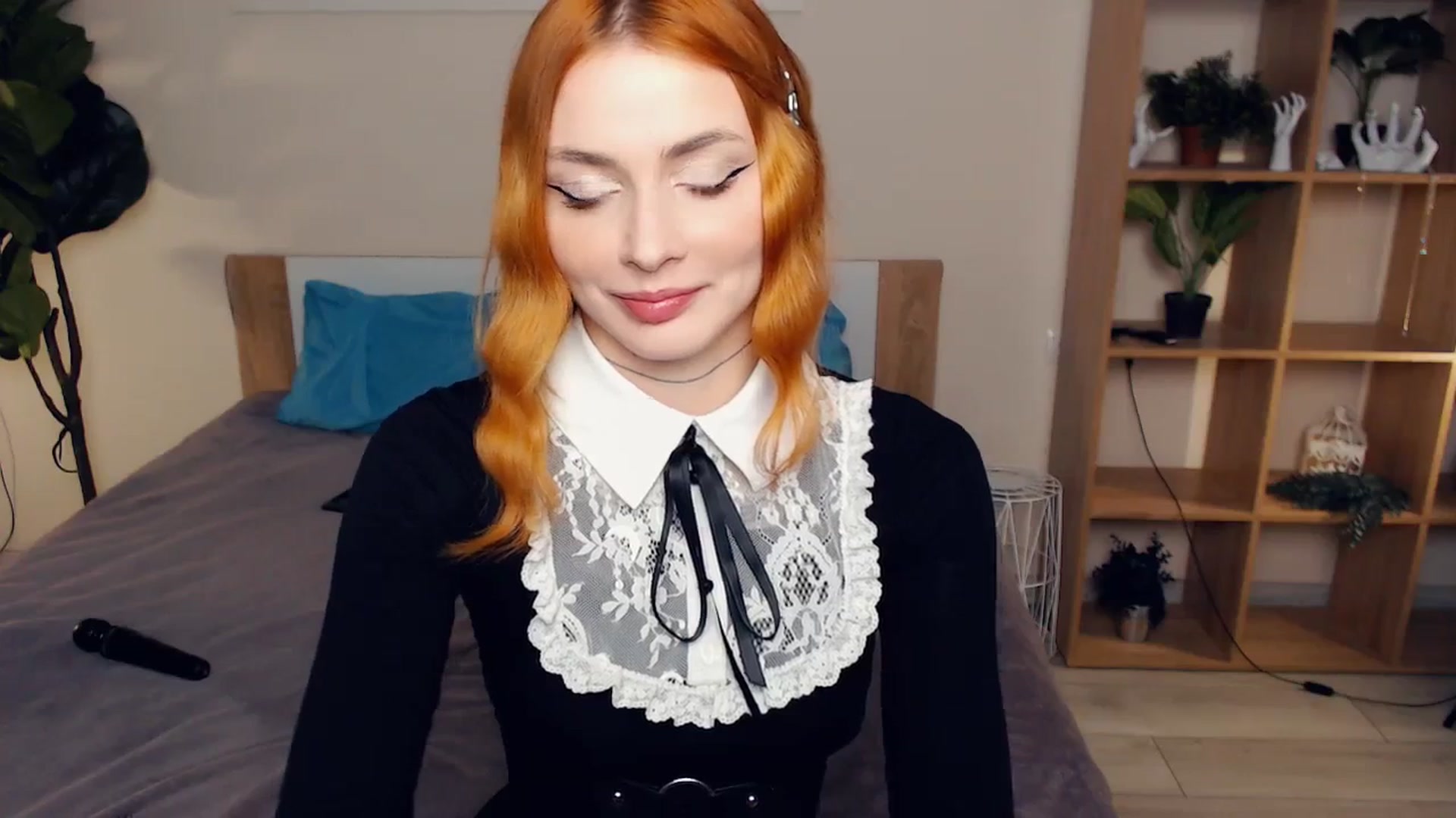 Gallery image thumbnail from STEs_Lover's myfreecams stream on, 12/17/2023, 24:07 image 7 of 20