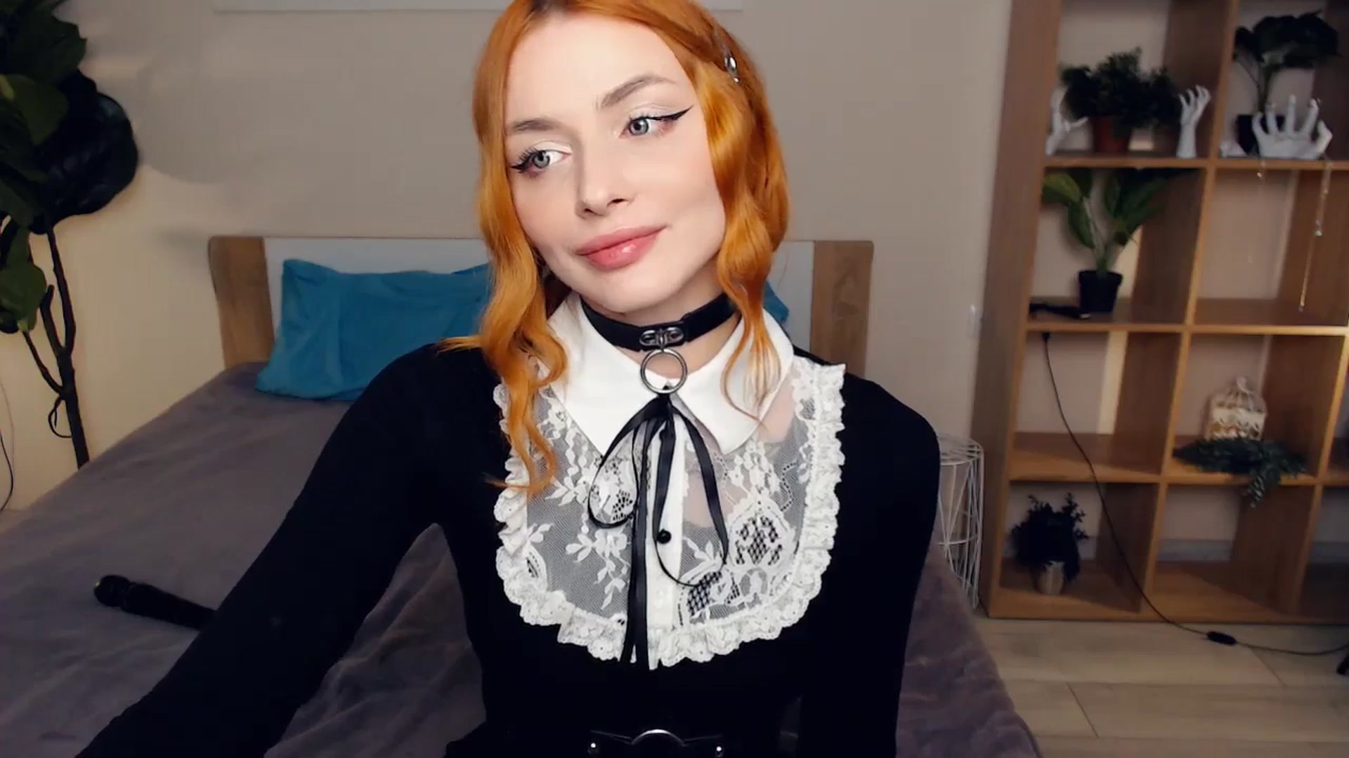 Gallery image thumbnail from STEs_Lover's myfreecams stream on, 12/17/2023, 24:52 image 15 of 20