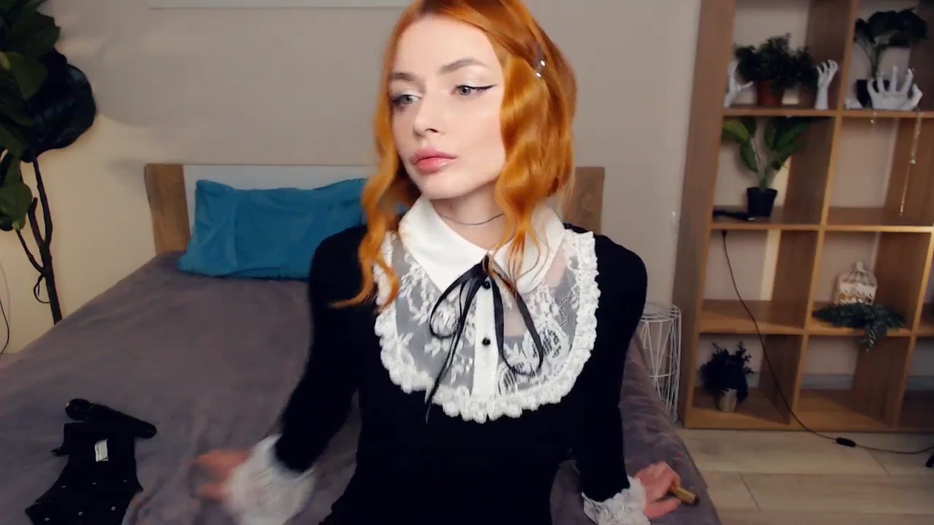 Gallery image thumbnail from STEs_Lover's myfreecams stream on, 12/17/2023, 24:52 image 5 of 20