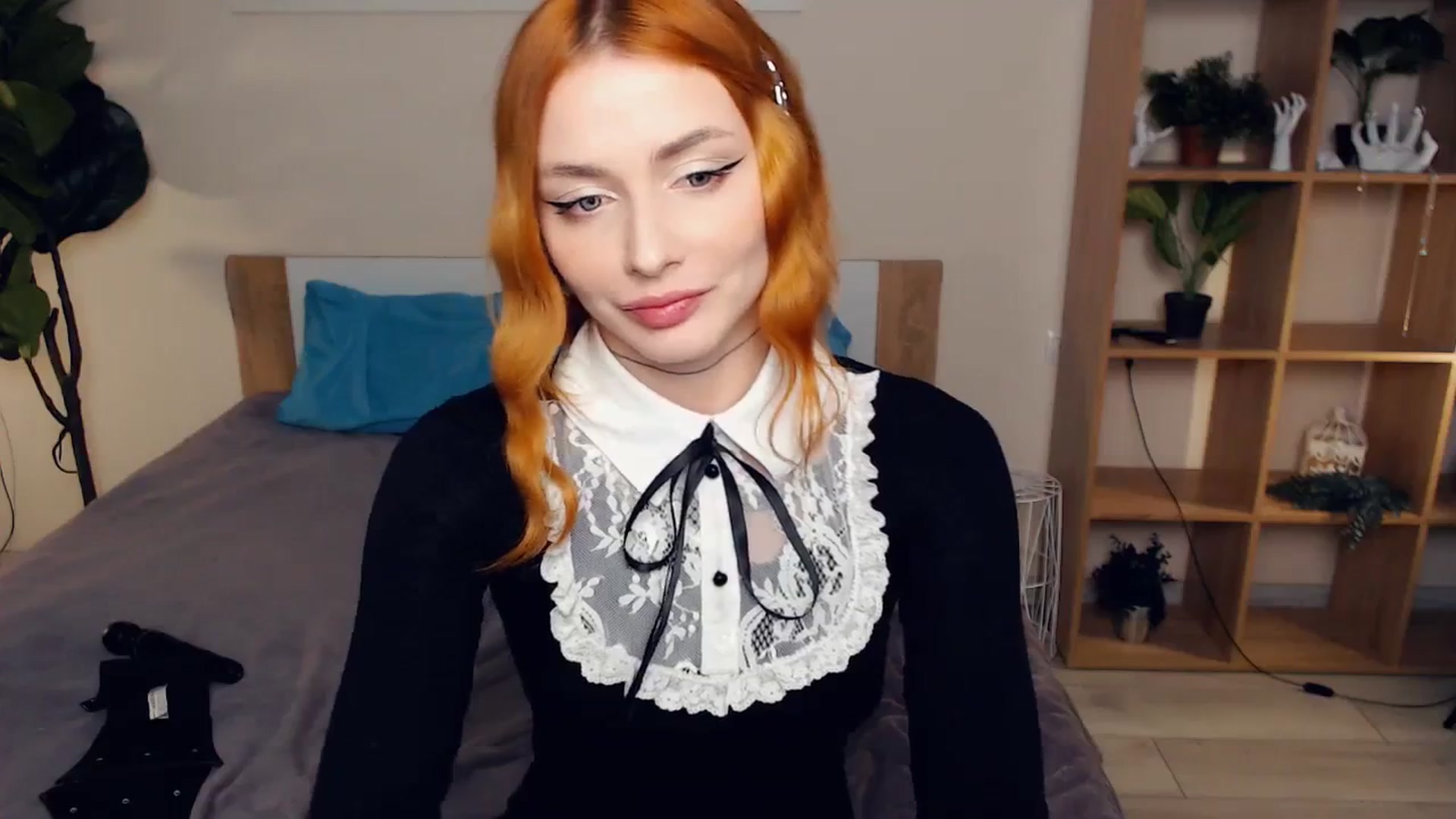 Gallery image thumbnail from STEs_Lover's myfreecams stream on, 12/17/2023, 24:52 image 4 of 20
