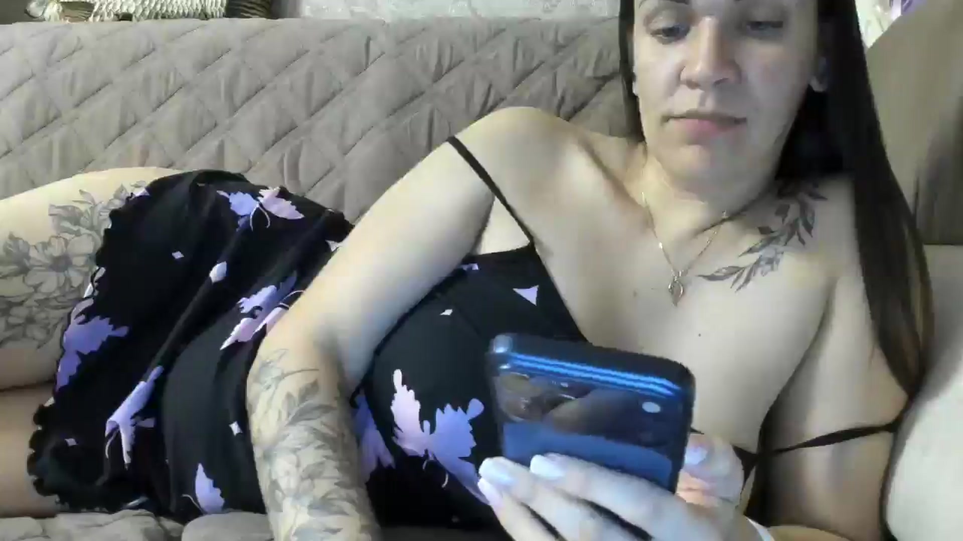 Gallery image thumbnail from SUNNyKiss_'s myfreecams stream on, 05/10/2026, 20:11 image 14 of 20