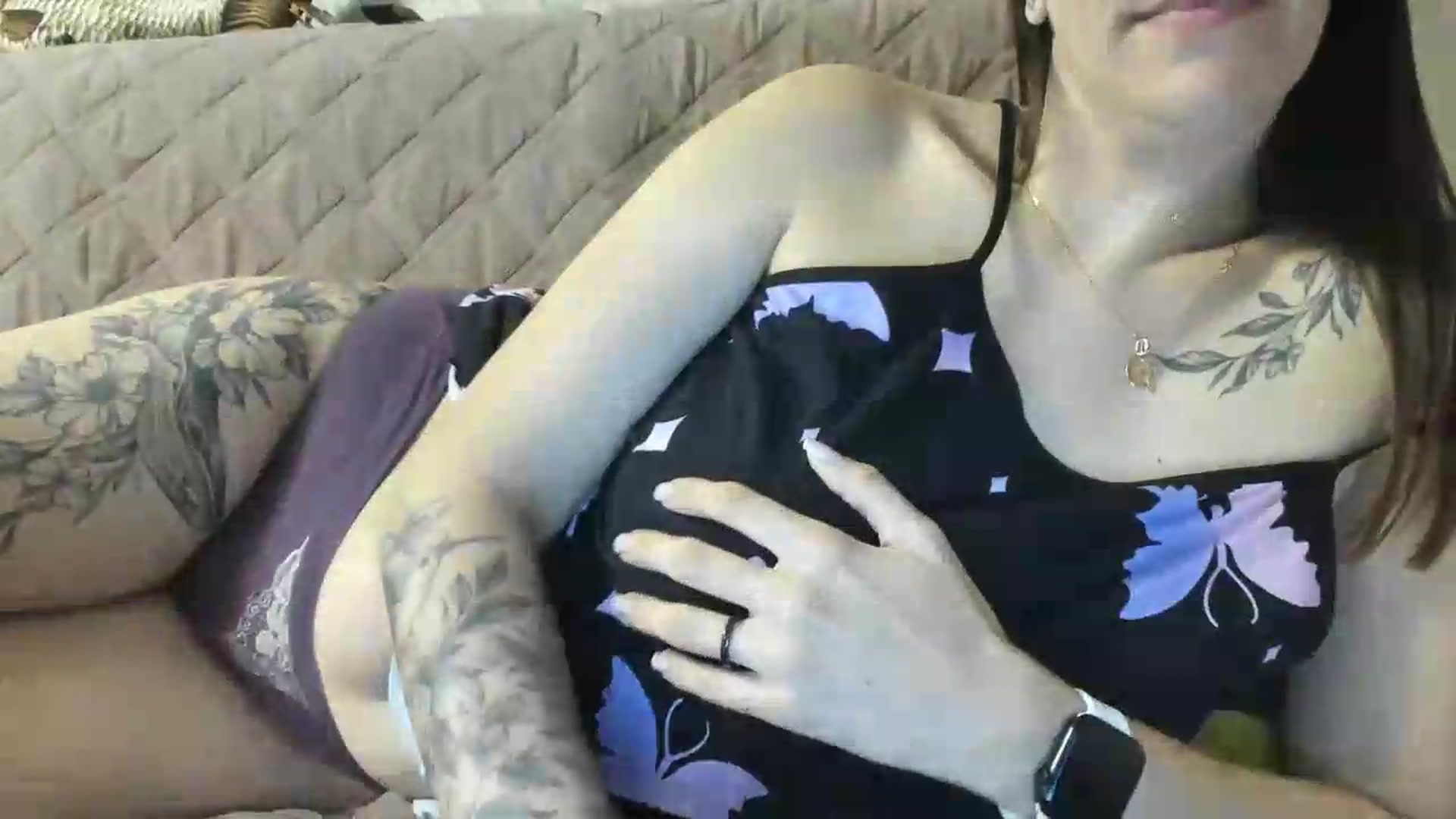 Gallery image thumbnail from SUNNyKiss_'s myfreecams stream on, 05/14/2026, 19:35 image 16 of 20