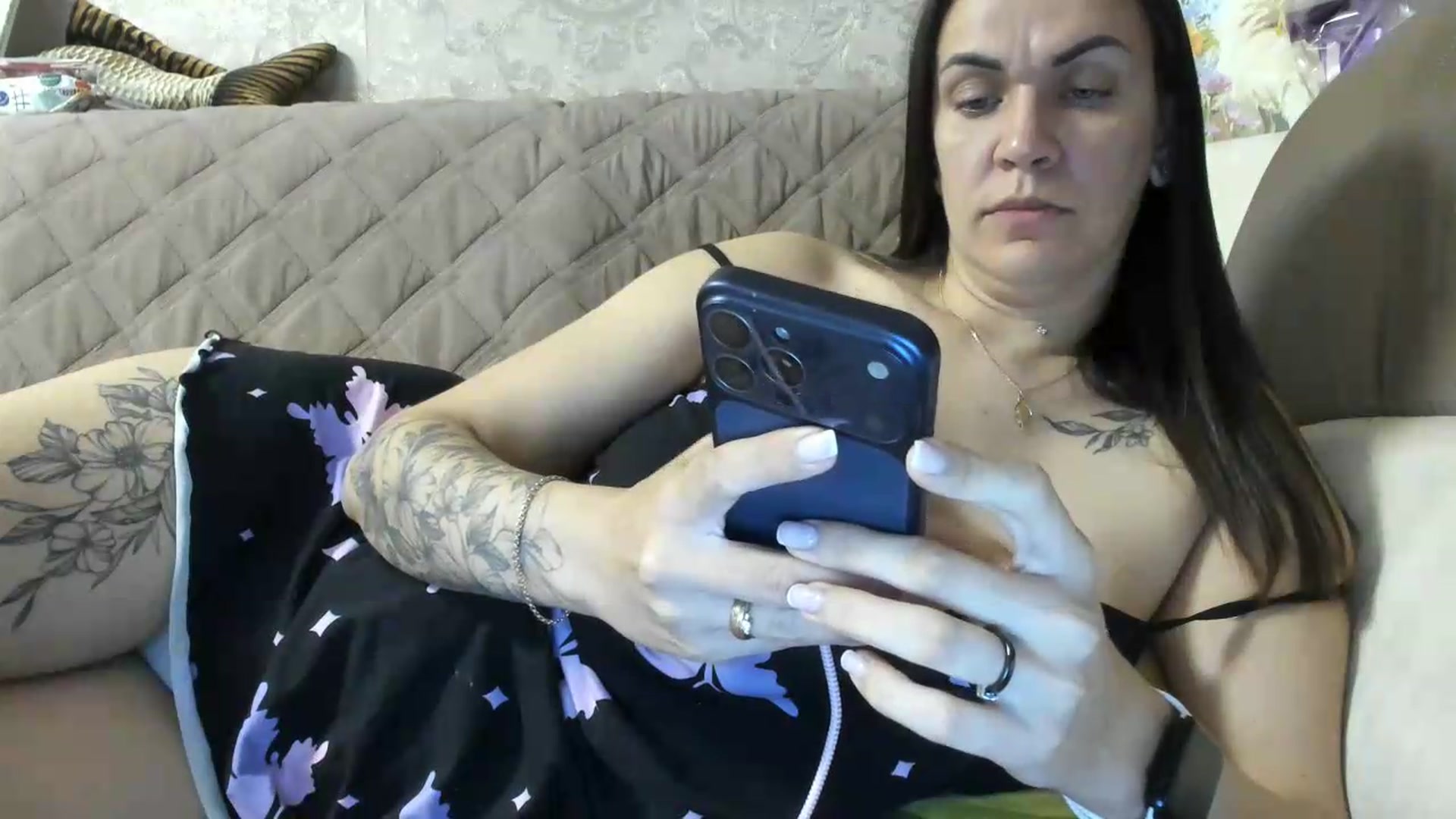 Gallery image thumbnail from SUNNyKiss_'s myfreecams stream on, 05/18/2026, 19:48 image 4 of 20
