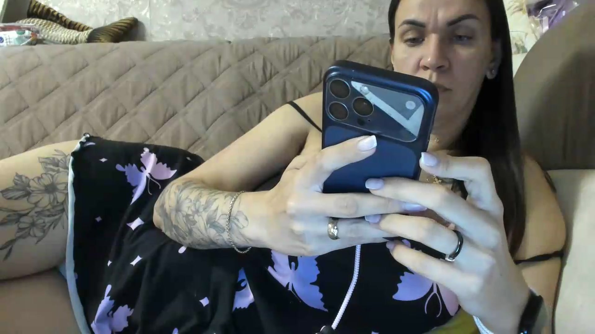 Gallery image thumbnail from SUNNyKiss_'s myfreecams stream on, 05/18/2026, 19:48 image 6 of 20