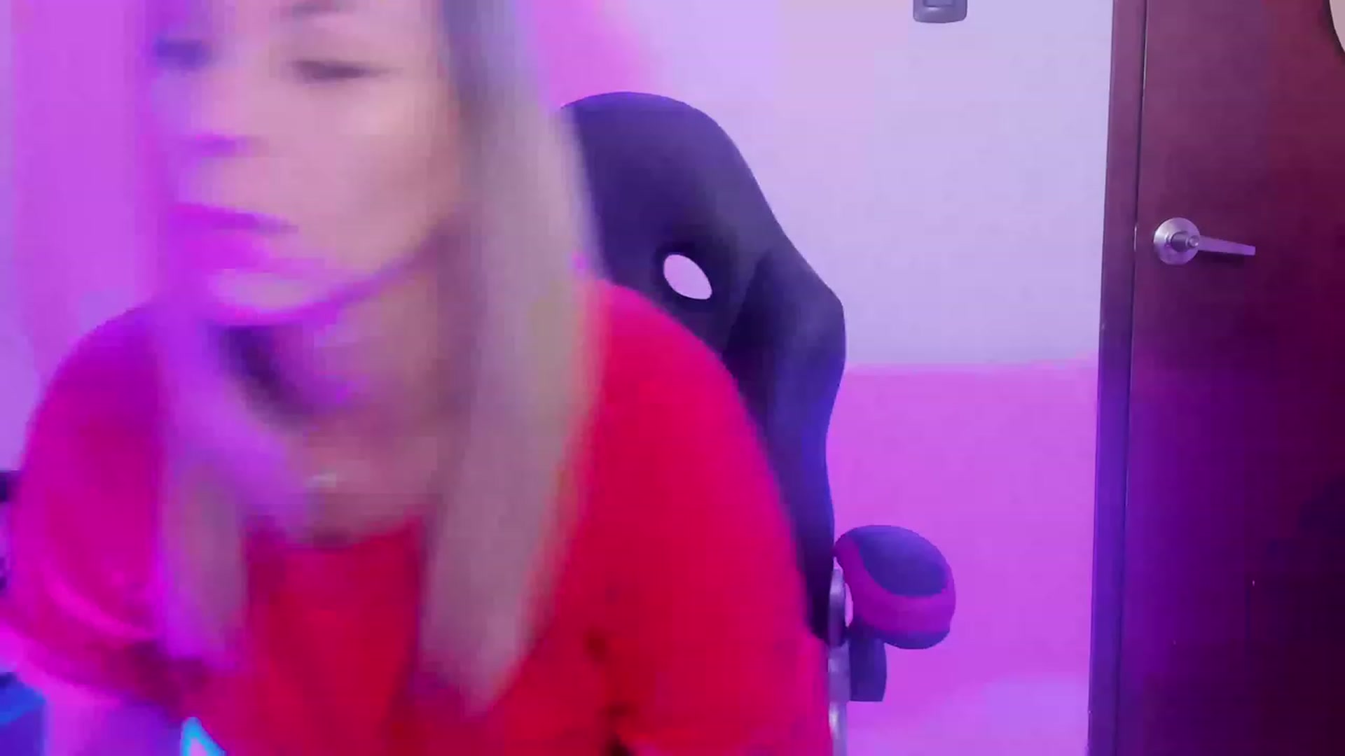 Gallery image thumbnail from SUSYBALE's myfreecams stream on, 07/18/2023, 21:20 image 12 of 20