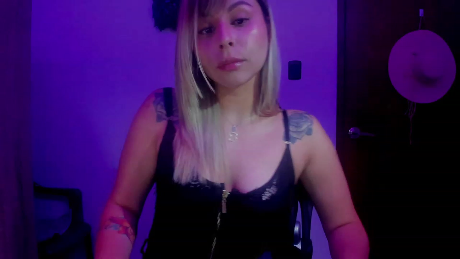 Gallery image thumbnail from SUSYBALE's myfreecams stream on, 07/25/2023, 19:30 image 6 of 20
