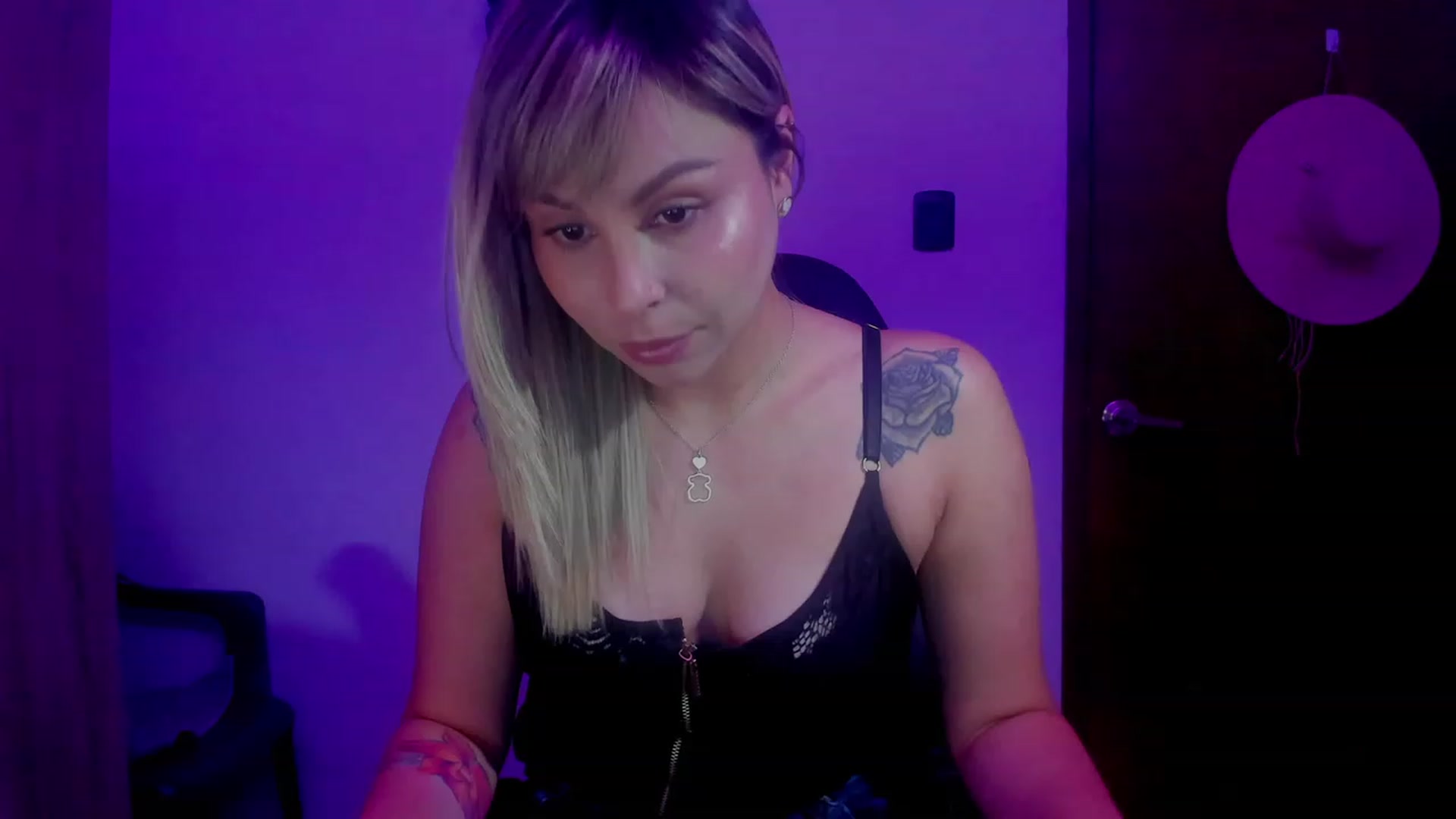 Gallery image thumbnail from SUSYBALE's myfreecams stream on, 07/25/2023, 19:30 image 1 of 20