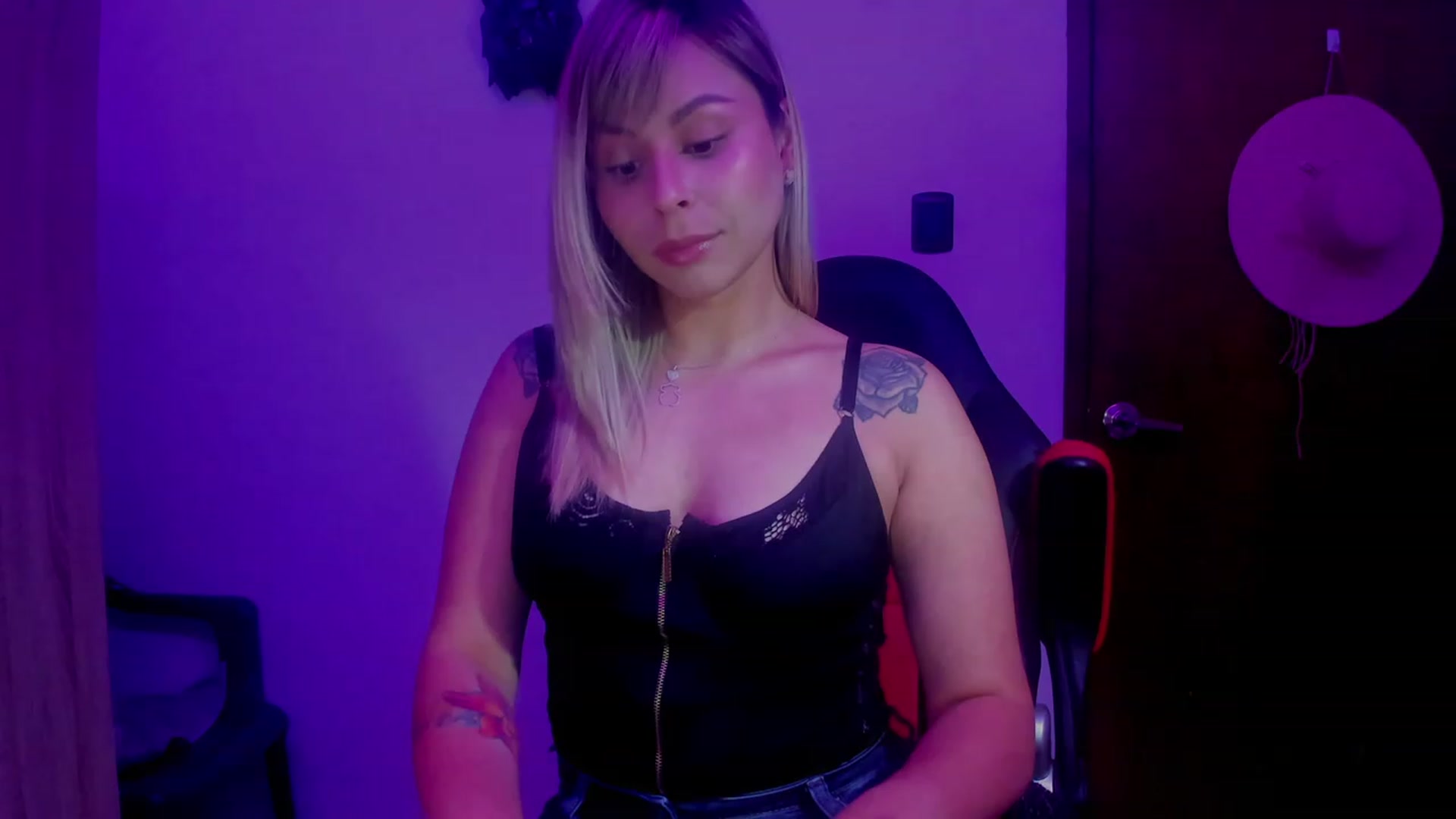 Gallery image thumbnail from SUSYBALE's myfreecams stream on, 07/25/2023, 19:30 image 3 of 20