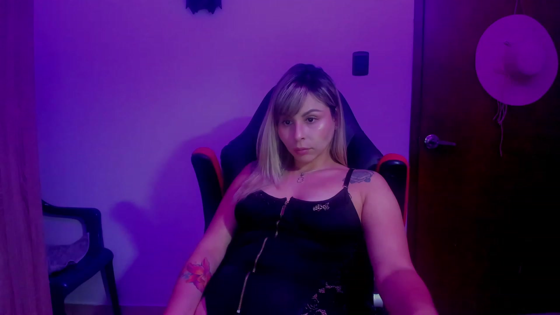 Gallery image thumbnail from SUSYBALE's myfreecams stream on, 07/25/2023, 20:05 image 11 of 20